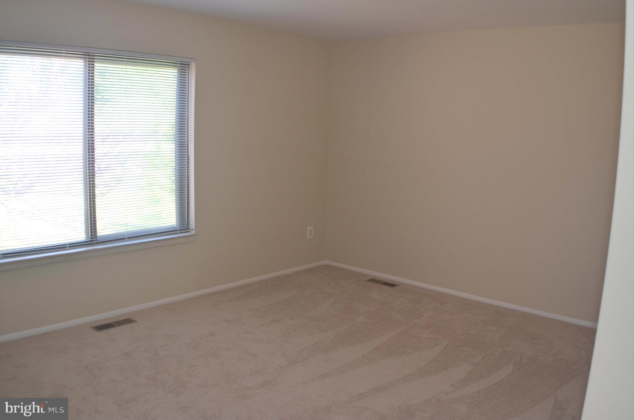 FOX MILL ESTATES - Residential