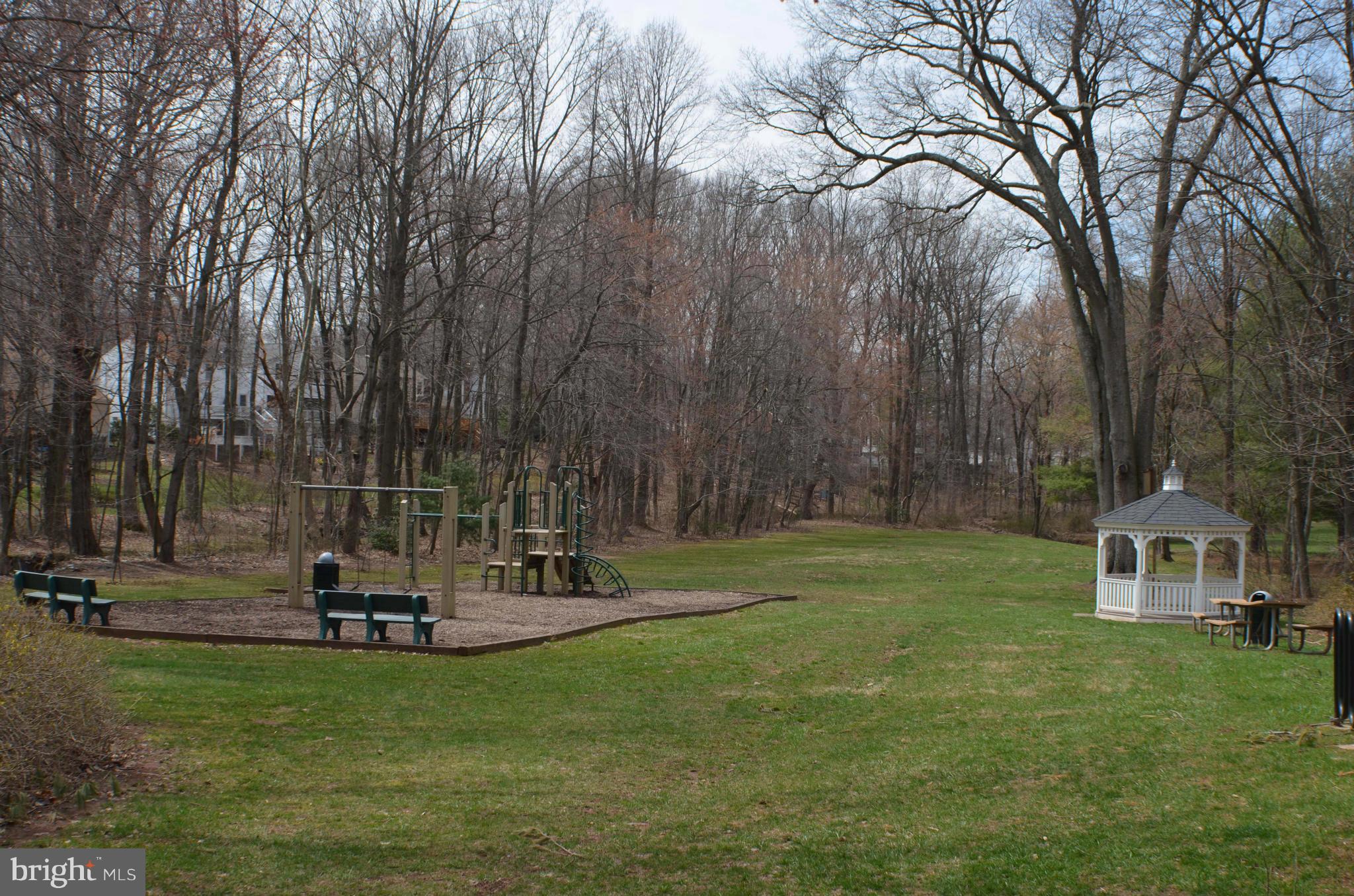 FOX MILL ESTATES - Residential