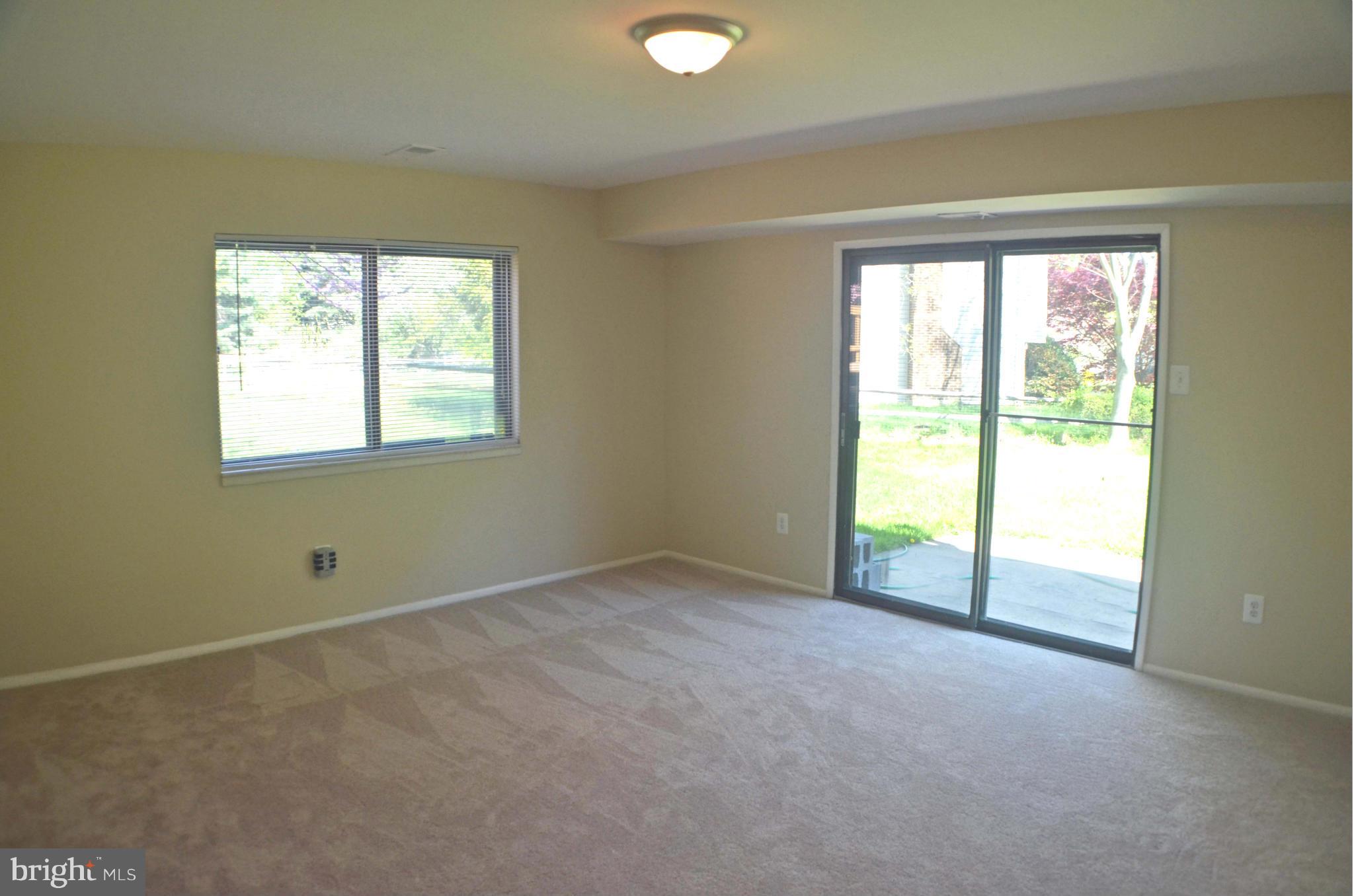 FOX MILL ESTATES - Residential