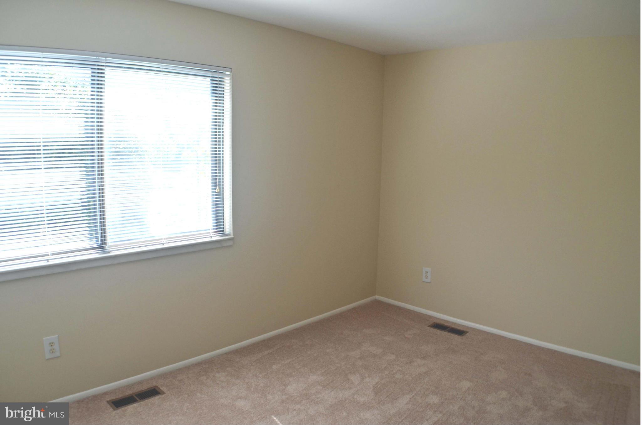 FOX MILL ESTATES - Residential