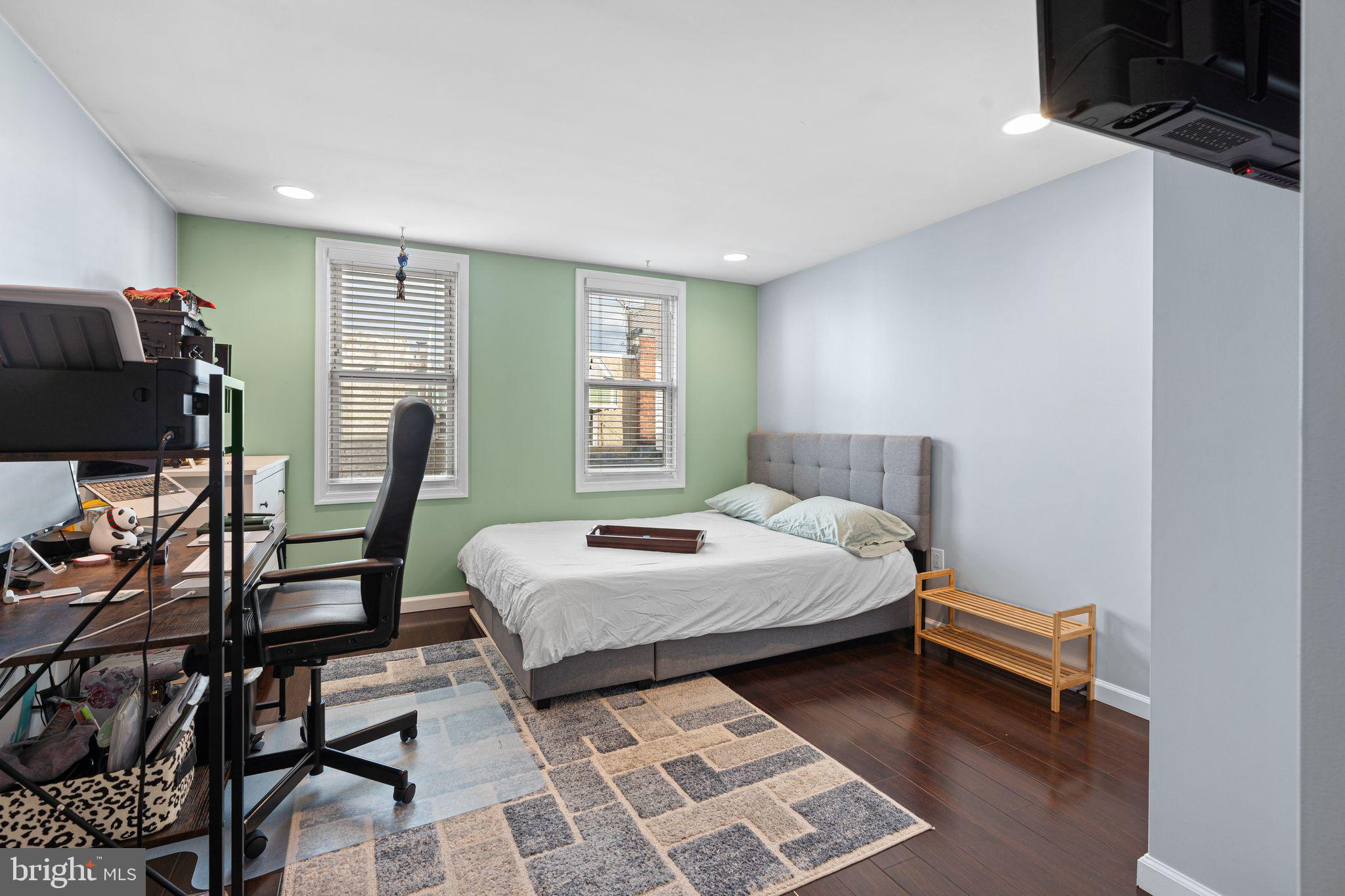 NEWBOLD - Residential