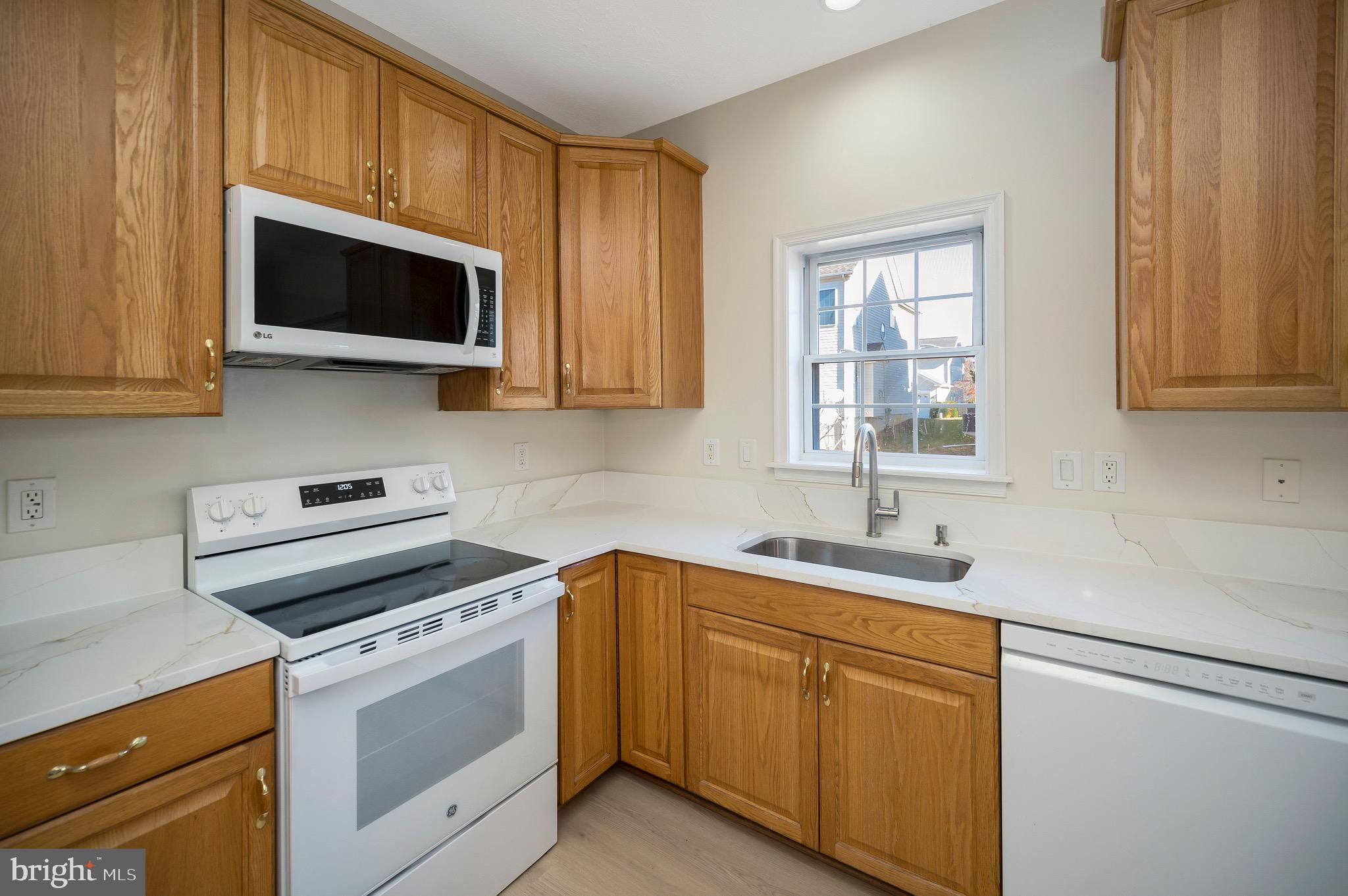 WIDEWATER VILLAGE - Residential