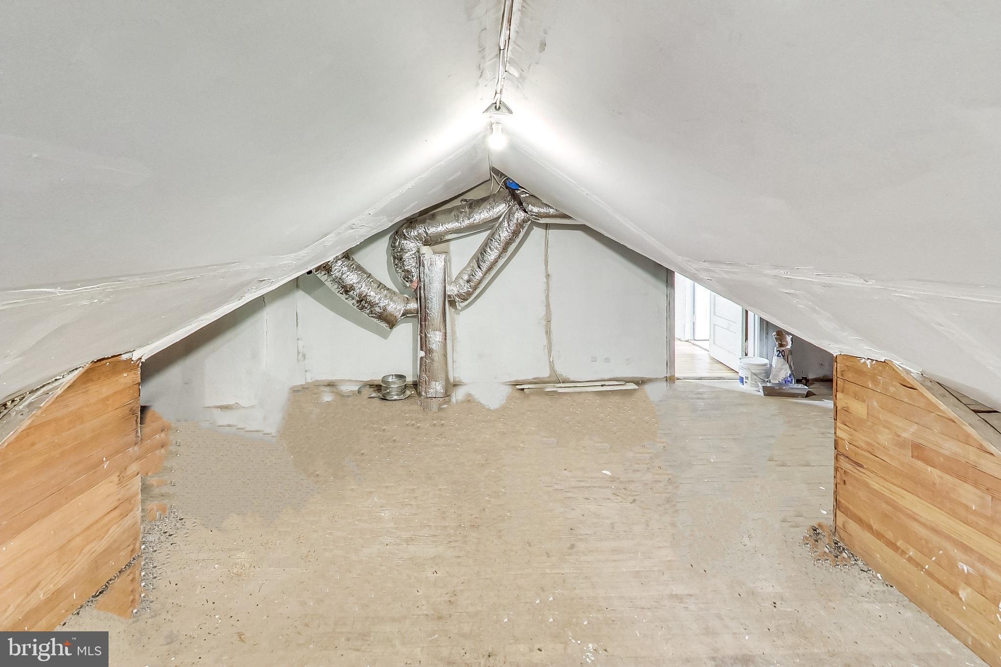 WHEATON OUT RES. (1) - Residential Lease