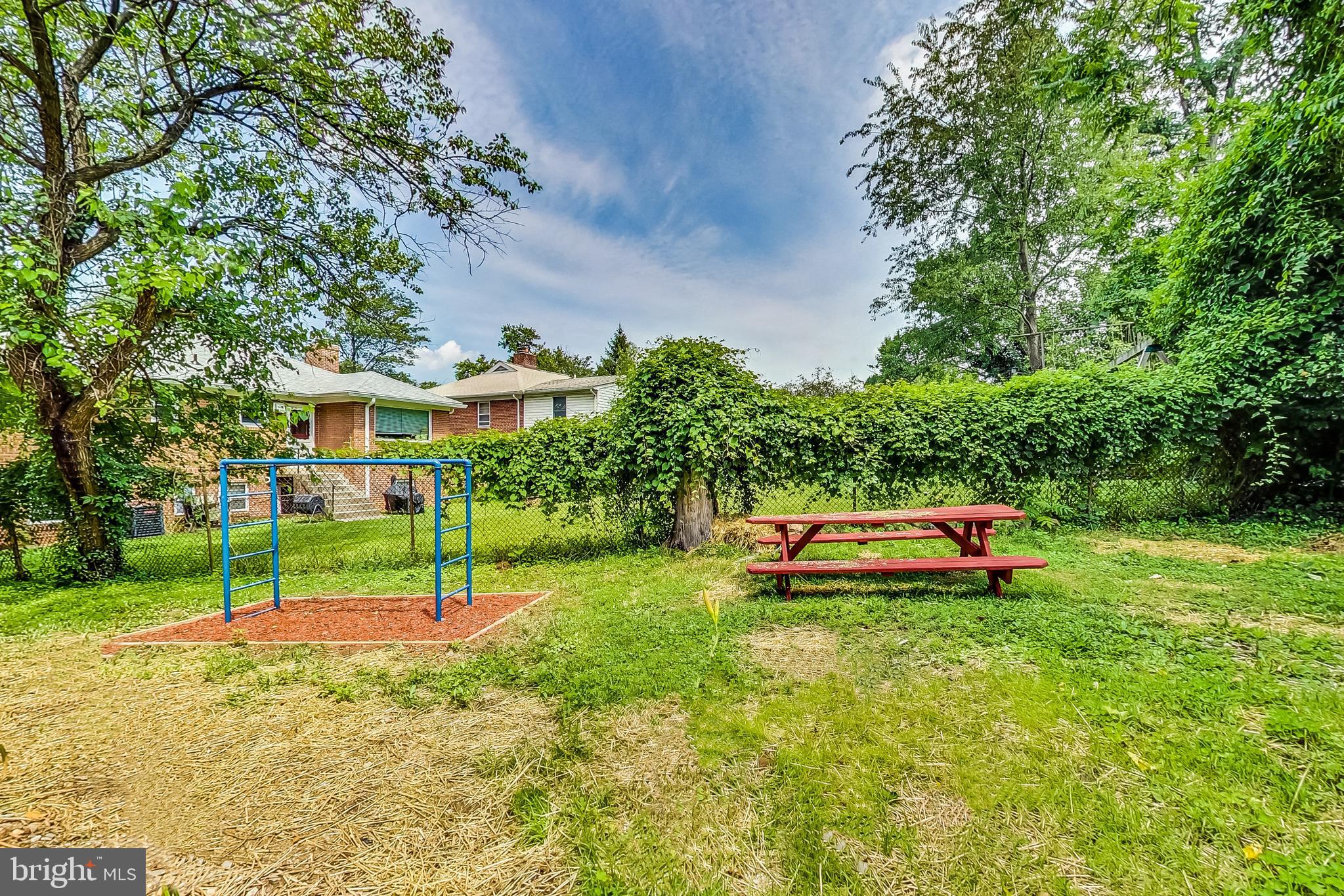 WHEATON OUT RES. (1) - Residential Lease