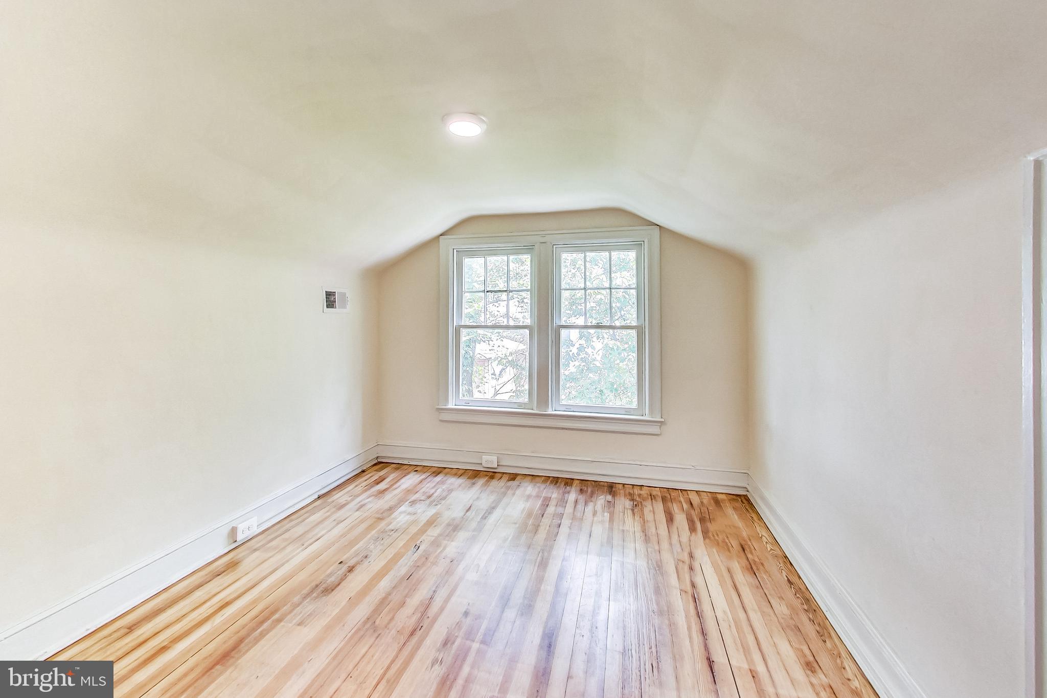 WHEATON OUT RES. (1) - Residential Lease