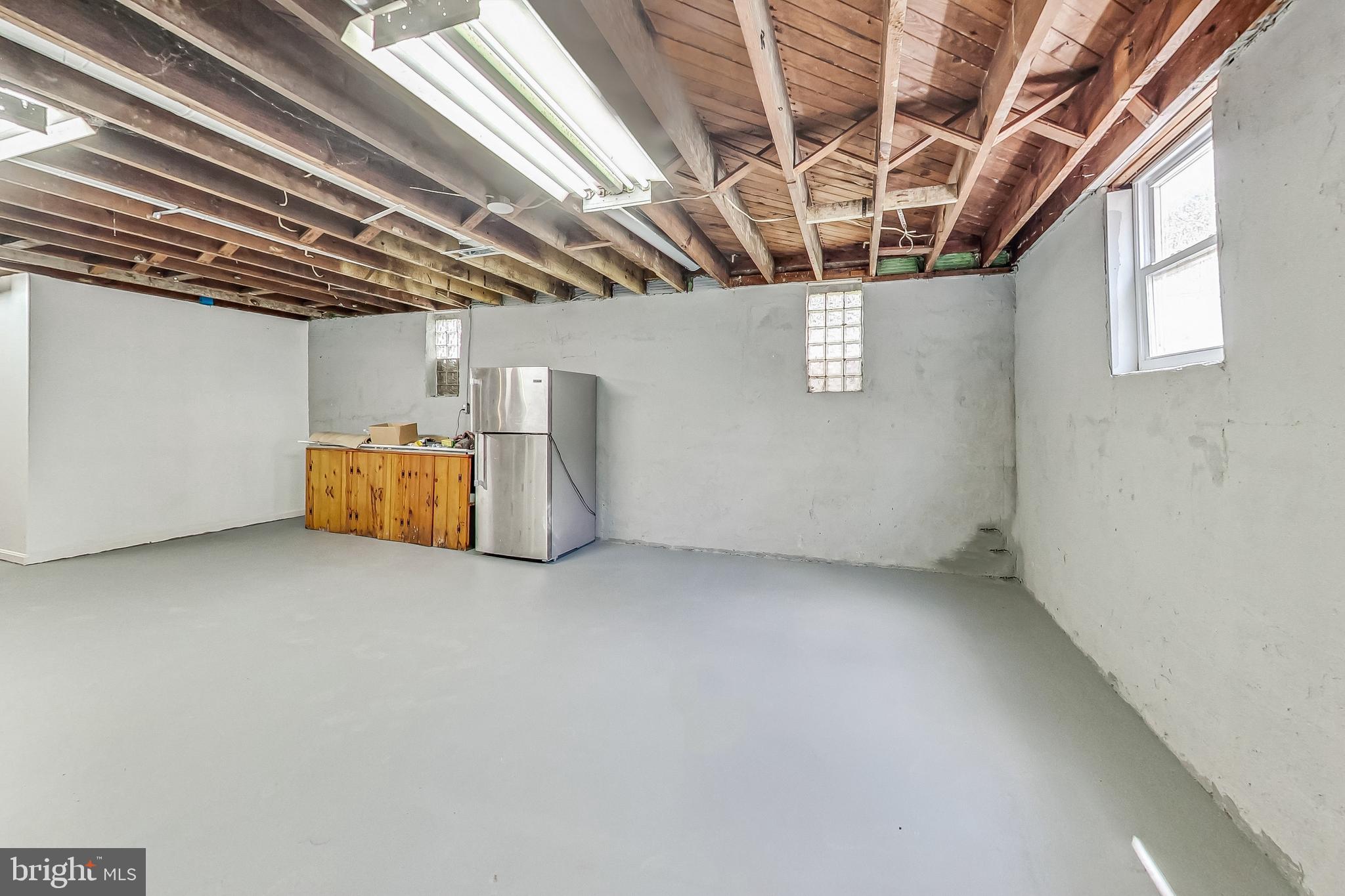 WHEATON OUT RES. (1) - Residential Lease