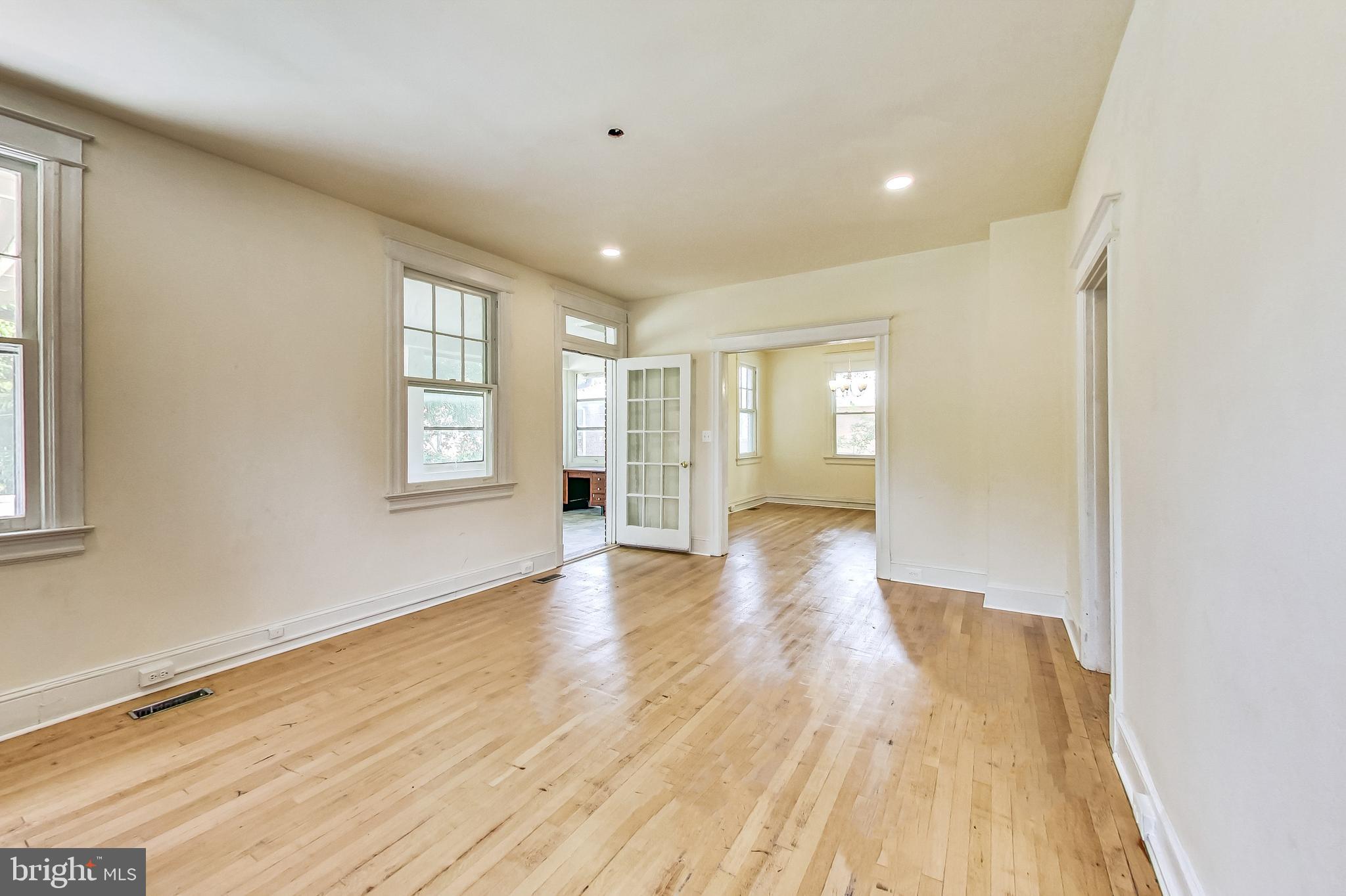 WHEATON OUT RES. (1) - Residential Lease