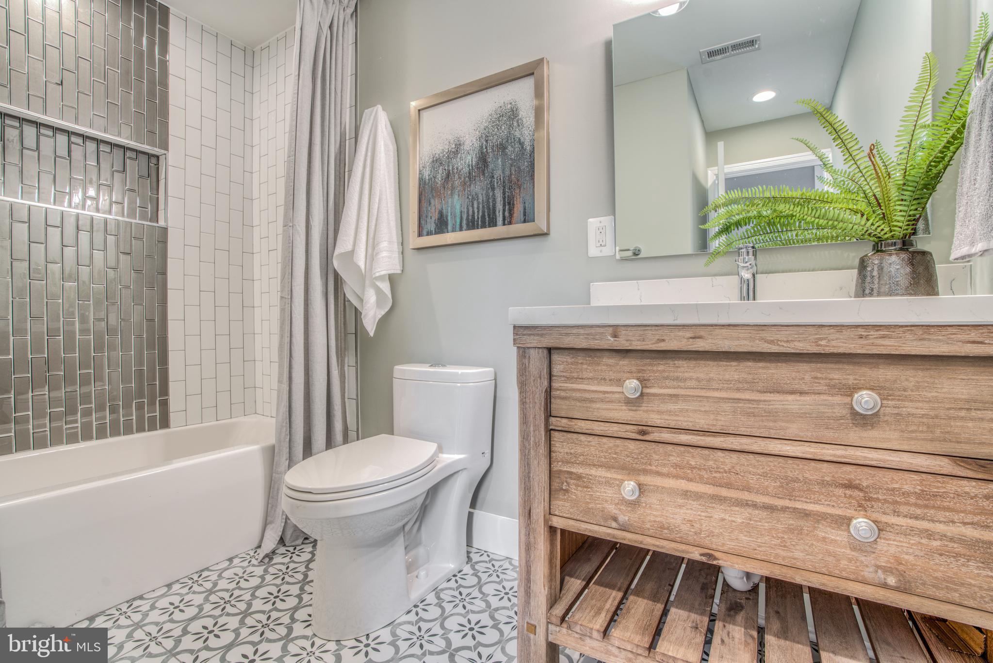 UPPER FELLS POINT - Residential