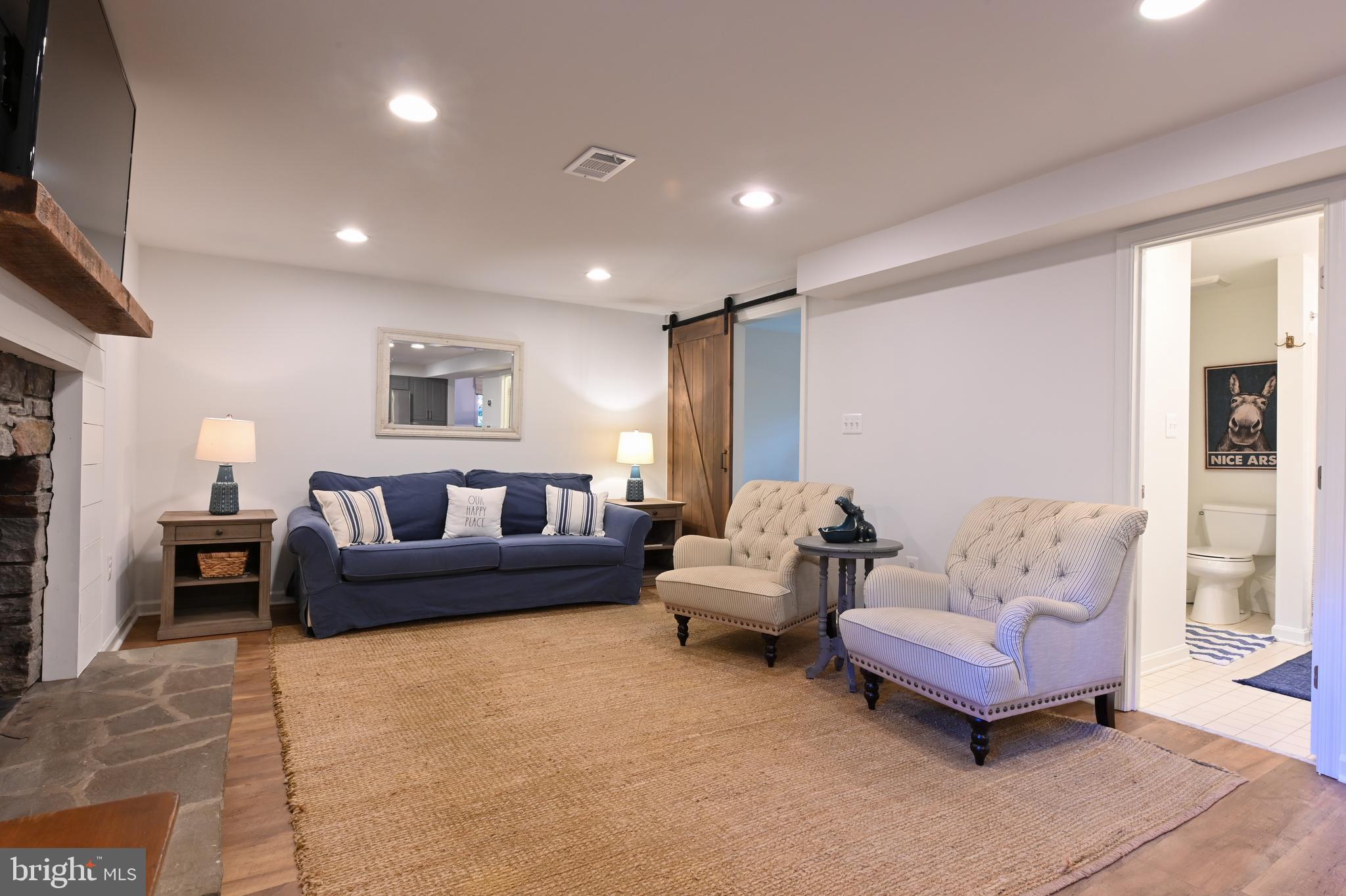 SHERWOOD FOREST - Residential