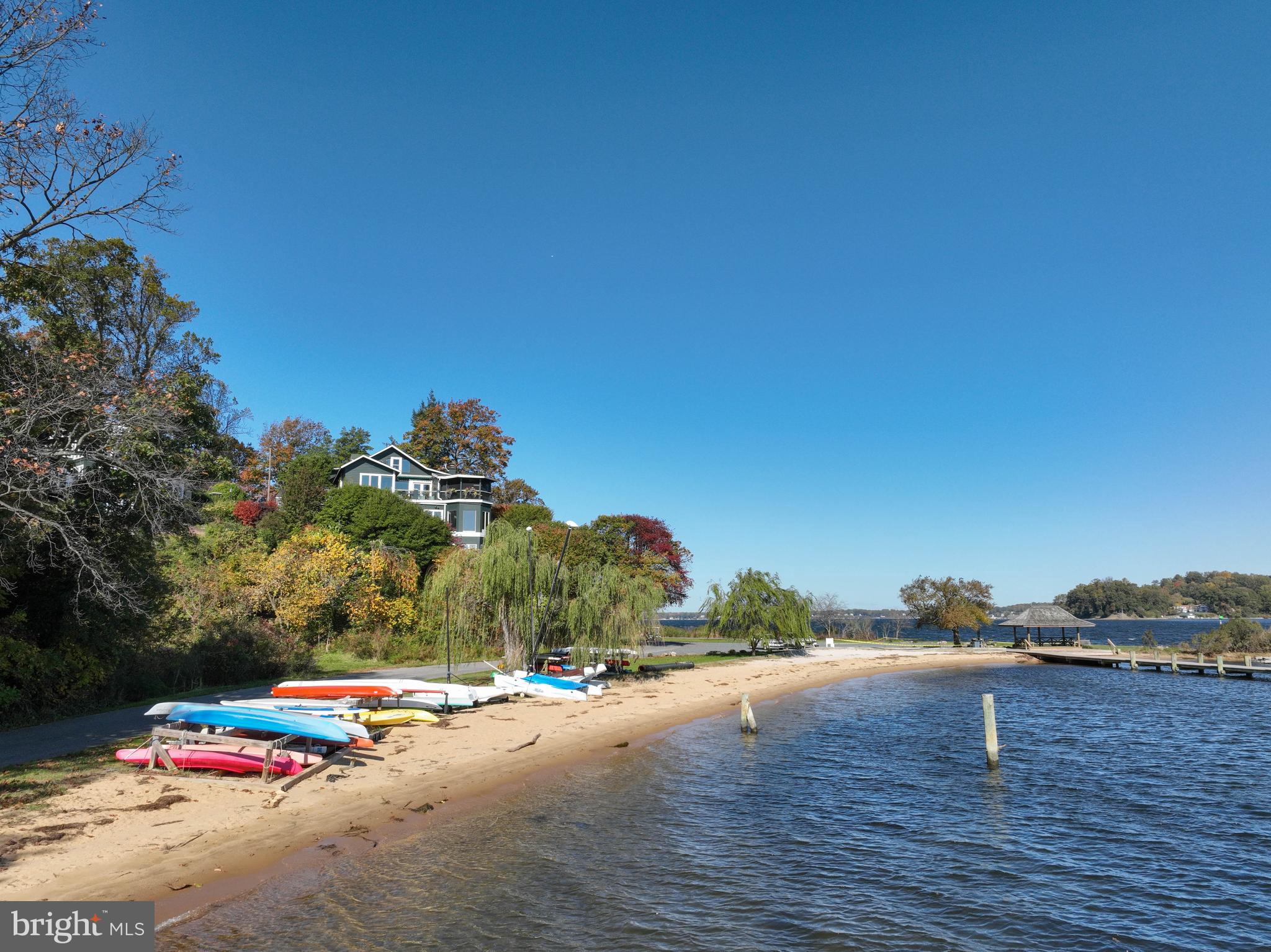 SHERWOOD FOREST - Residential