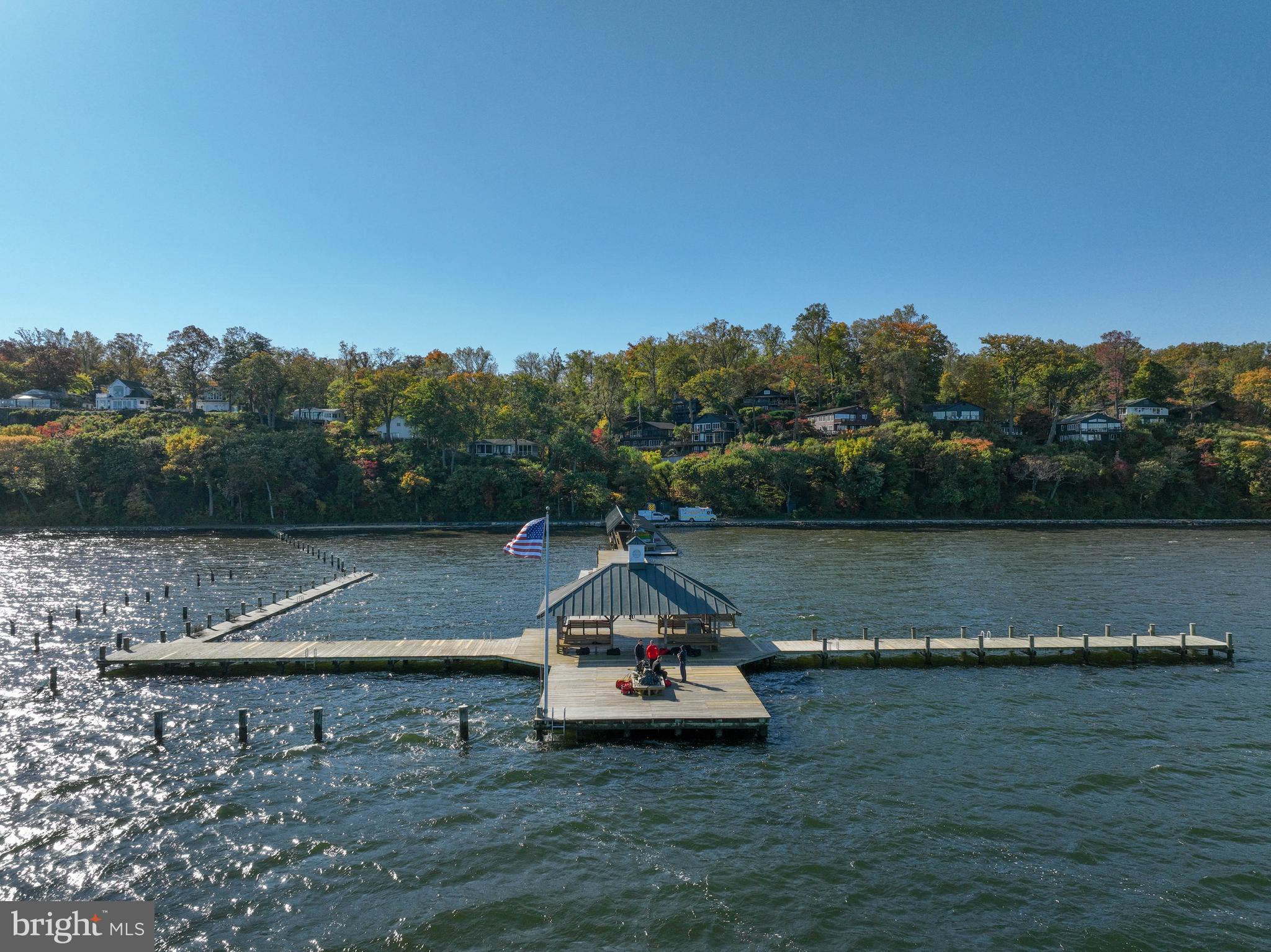 SHERWOOD FOREST - Residential