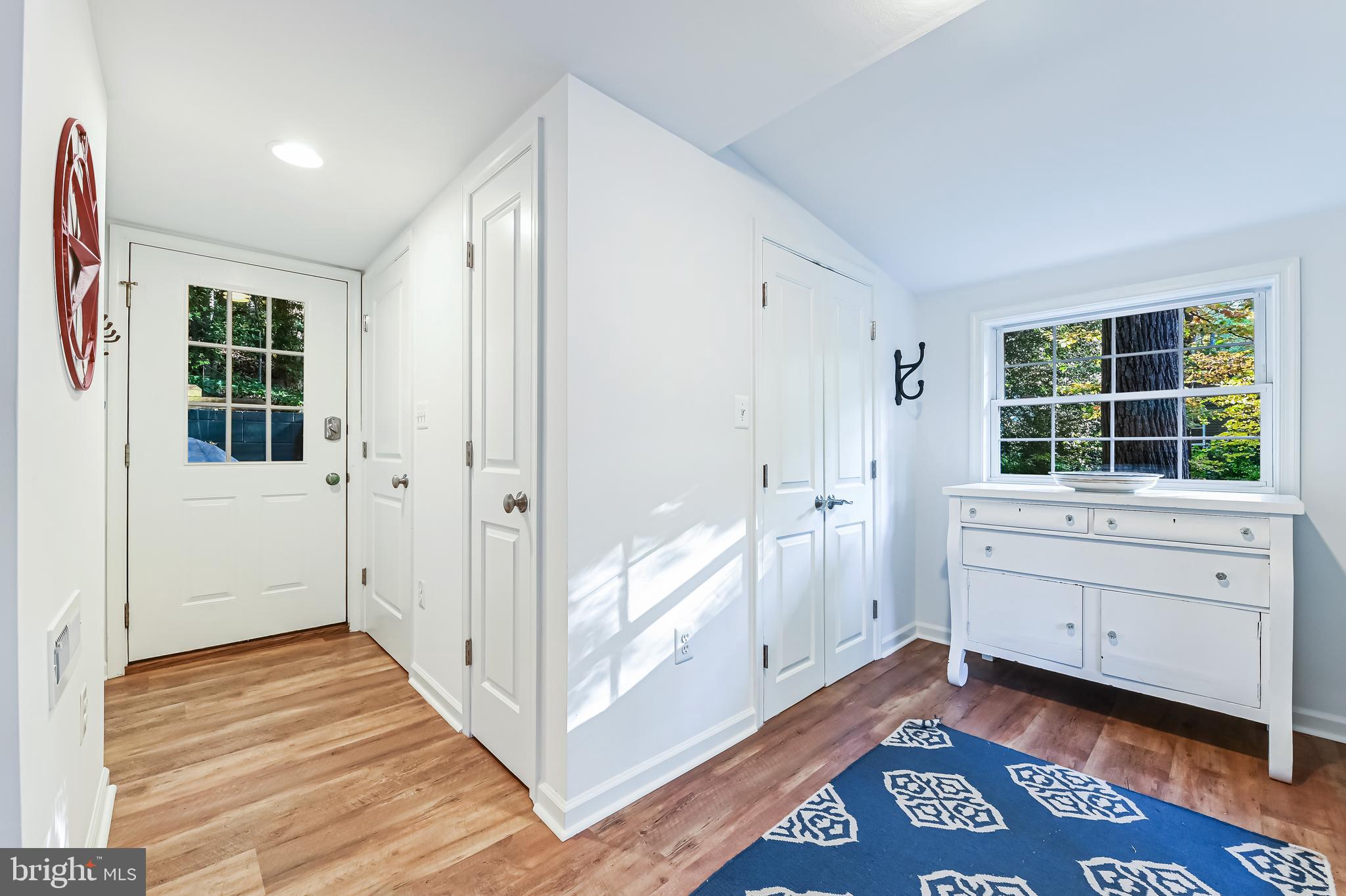 SHERWOOD FOREST - Residential