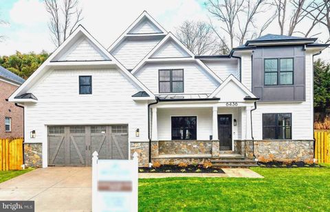 Photo of 6436 BANNOCKBURN DR, BETHESDA, MD 20817 (MLS # MDMC2073456) Photo of 6436 BANNOCKBURN DR, BETHESDA, MD 20817 (MLS # MDMC2073456)