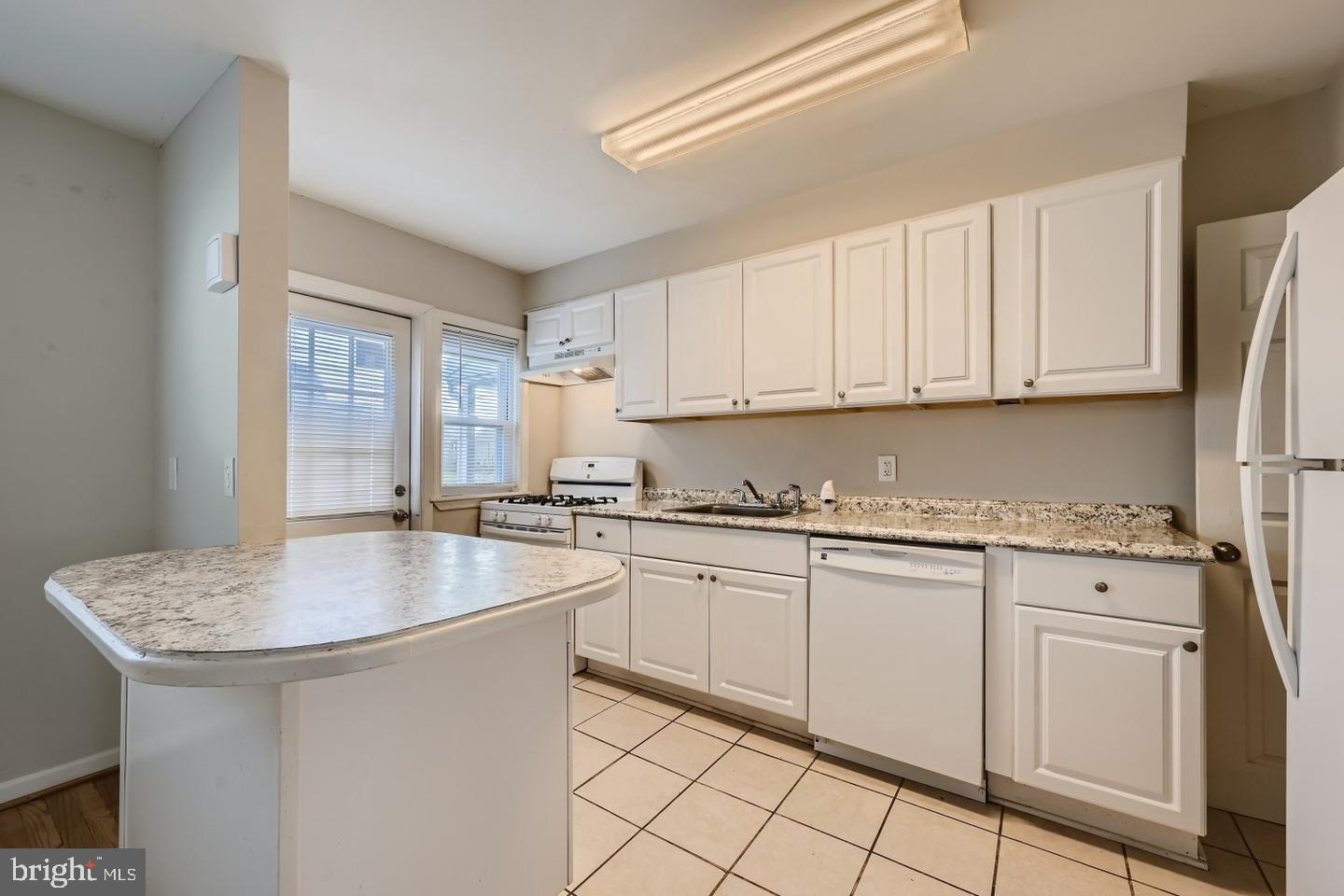 DUNDALK - Residential Lease