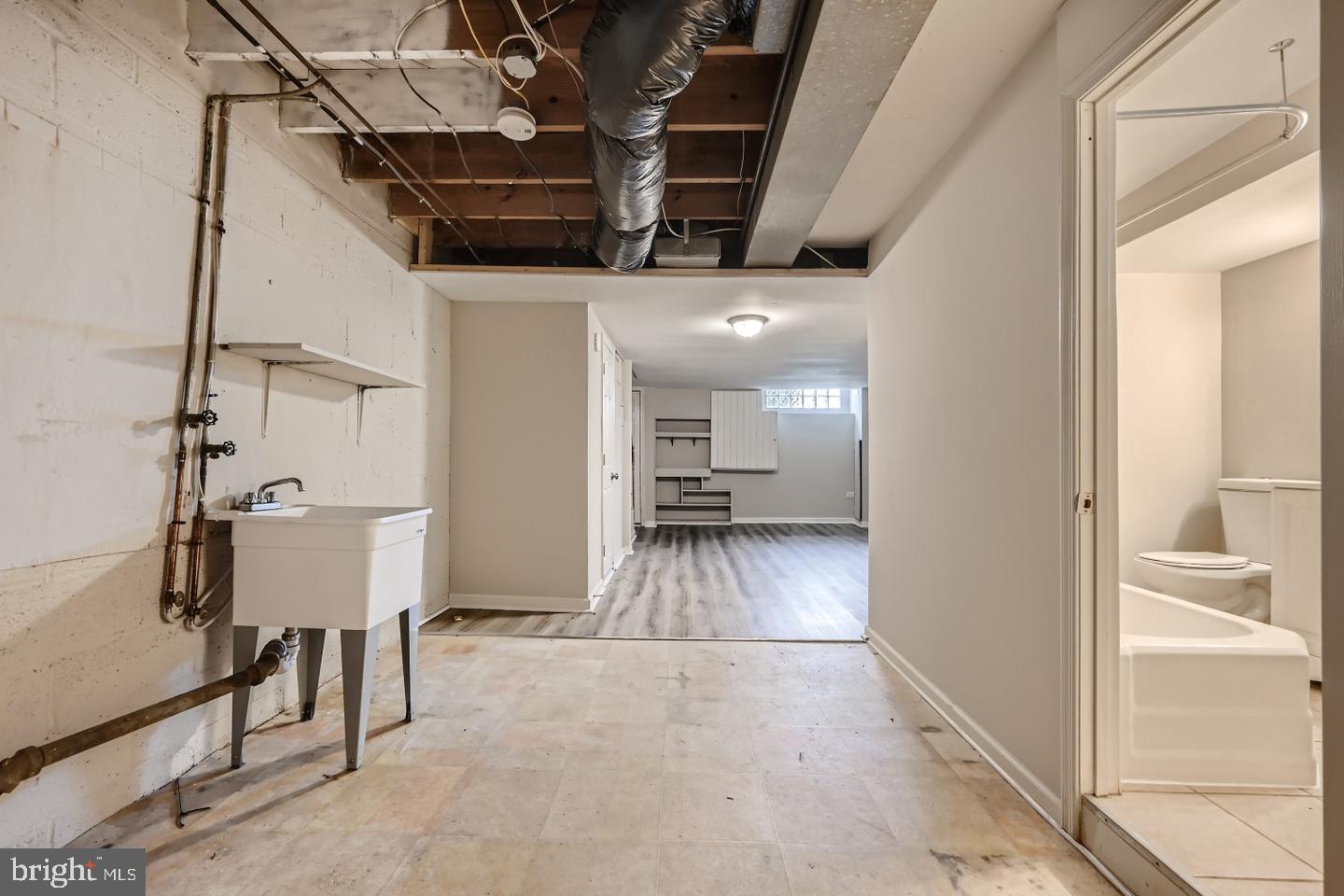 DUNDALK - Residential Lease