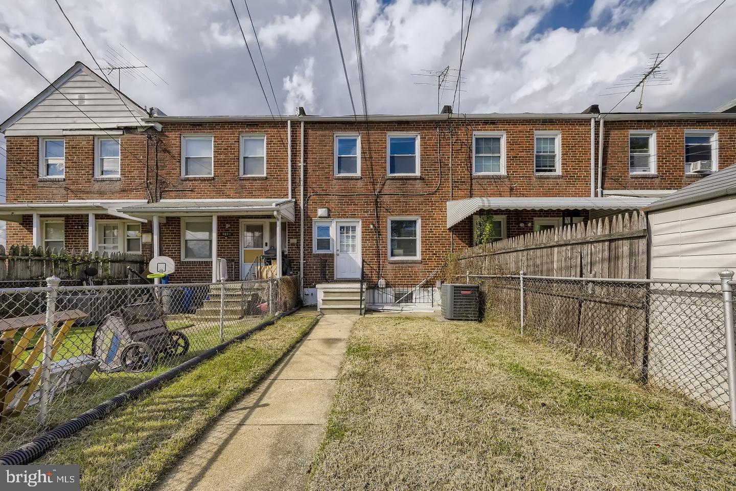 DUNDALK - Residential Lease