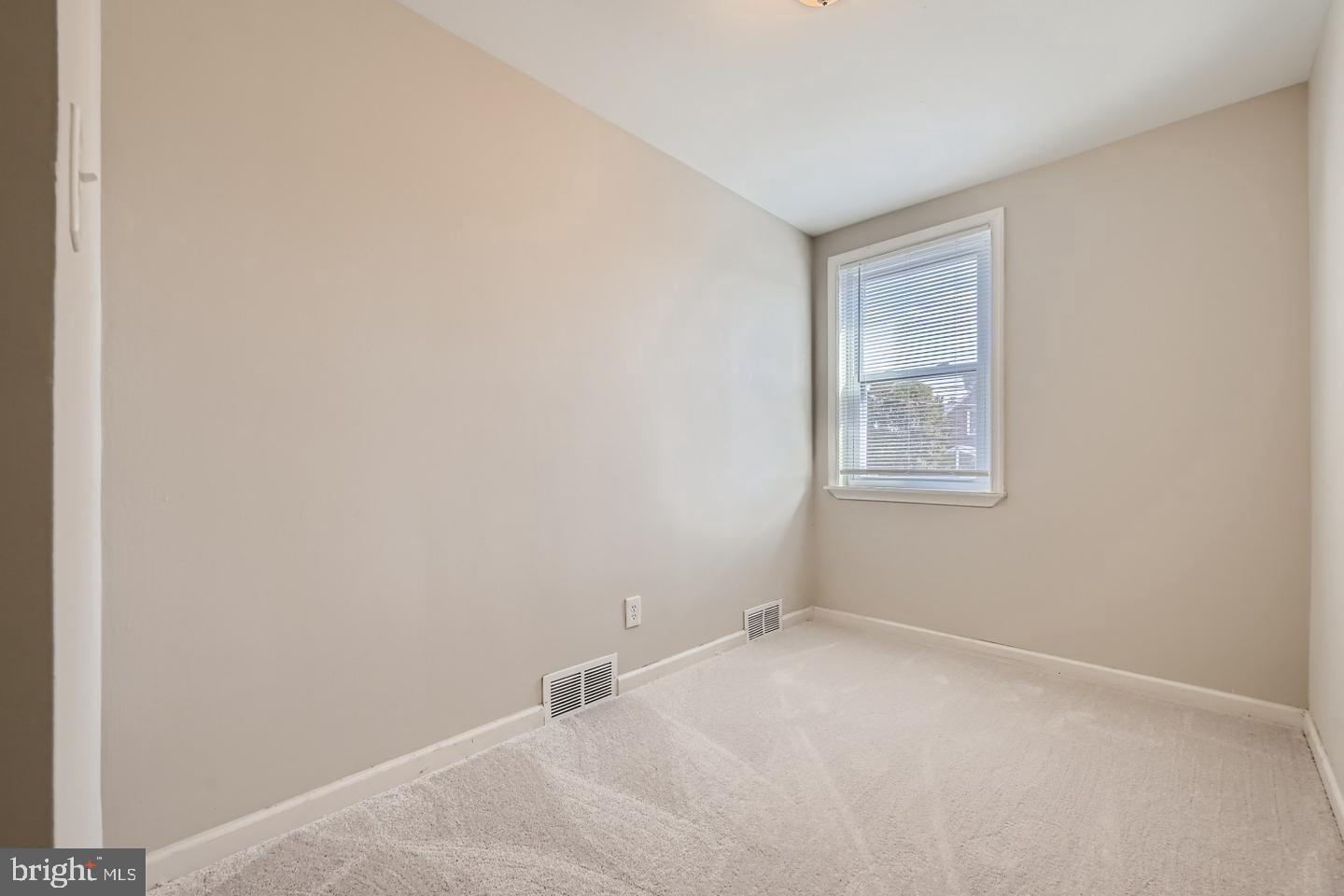 DUNDALK - Residential Lease