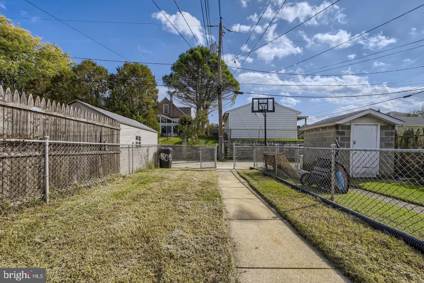 DUNDALK - Residential Lease