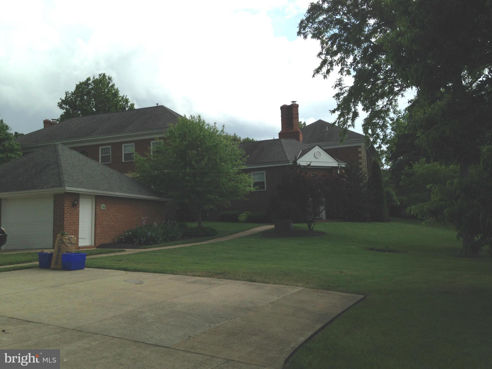 MEADOWBRANCH MEWS - Residential Lease