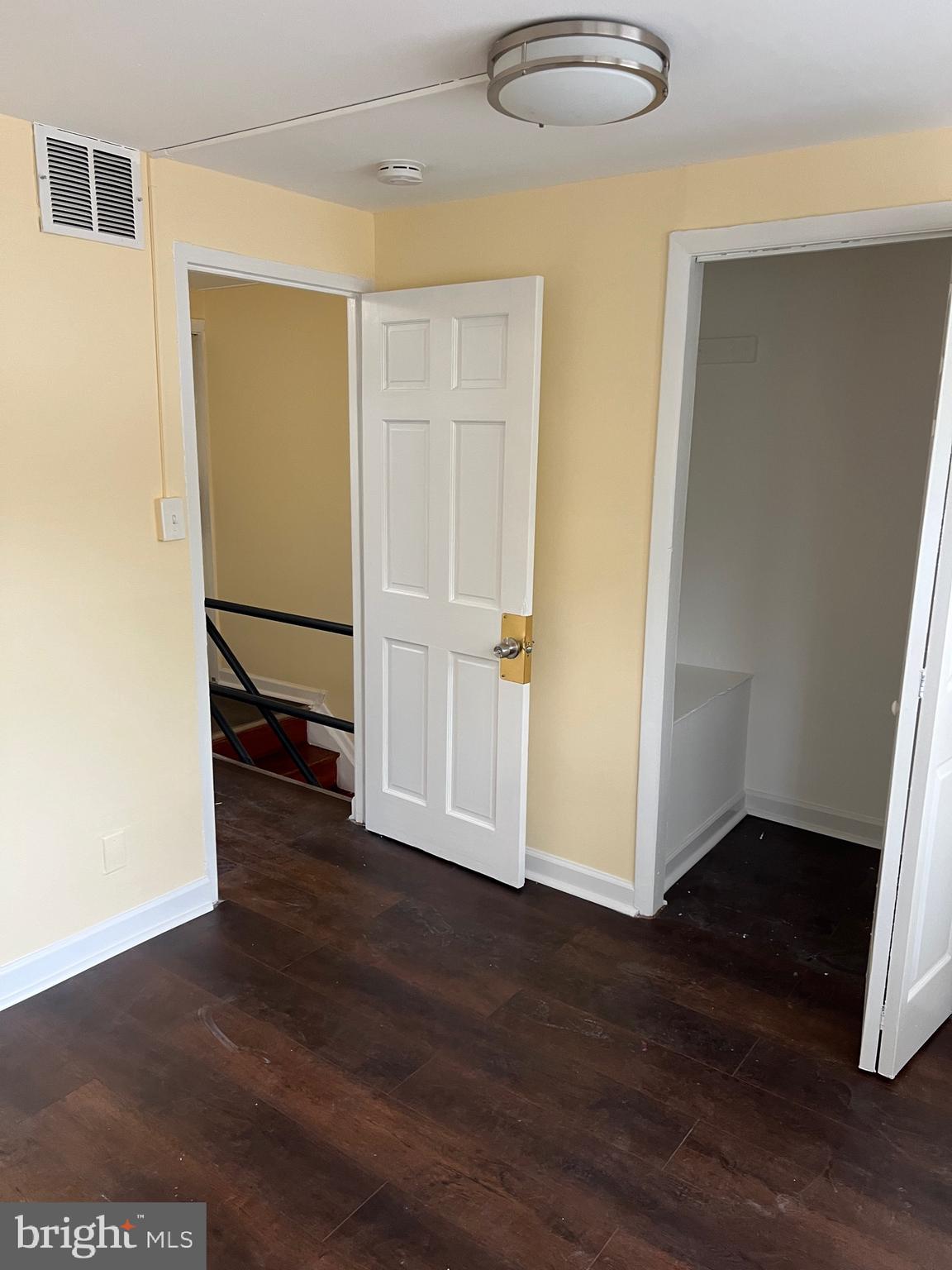 RIVERVIEW - Residential