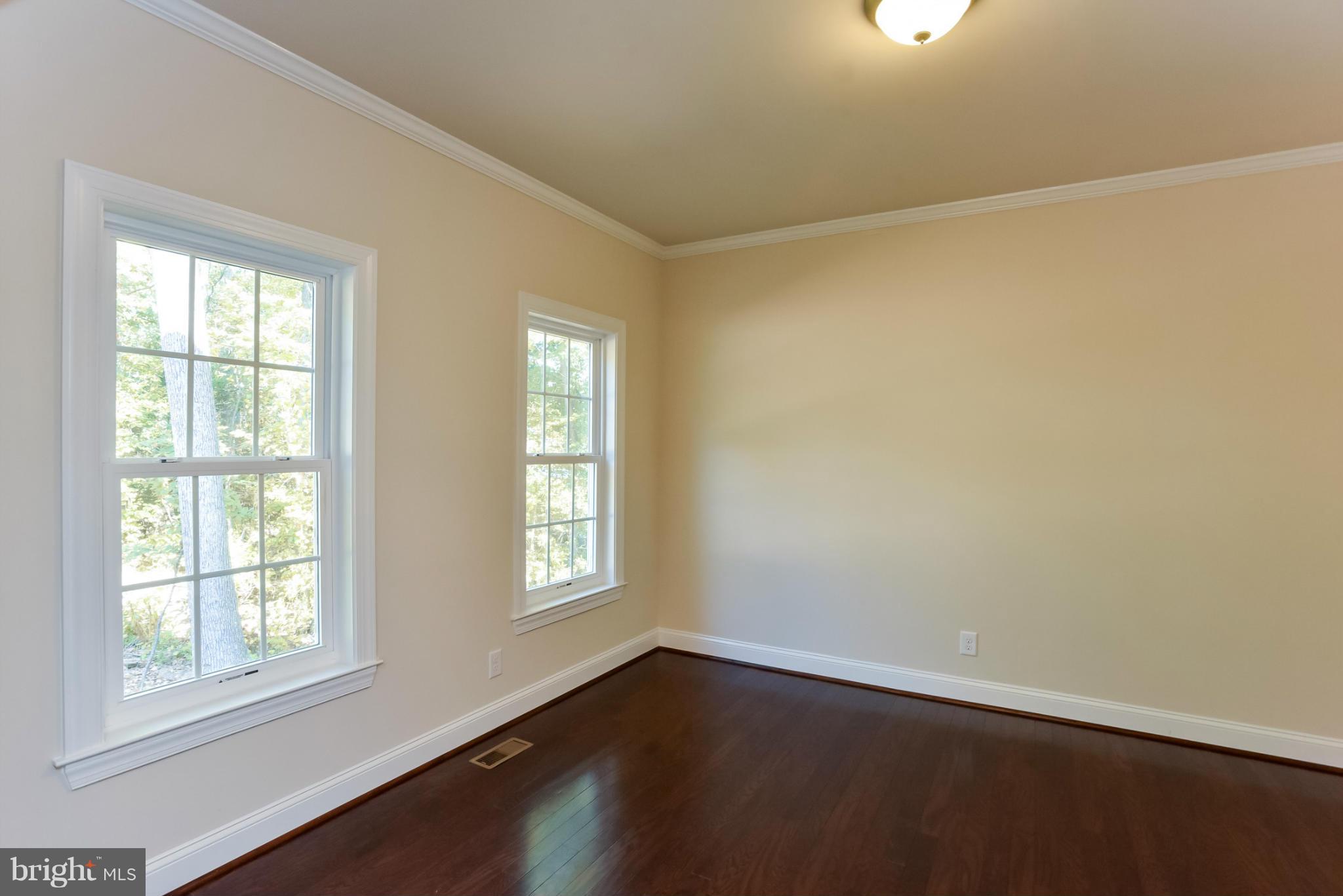 ARTILLERY RIDGE - Residential