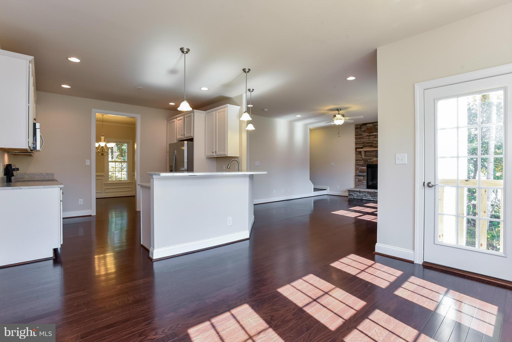 ARTILLERY RIDGE - Residential