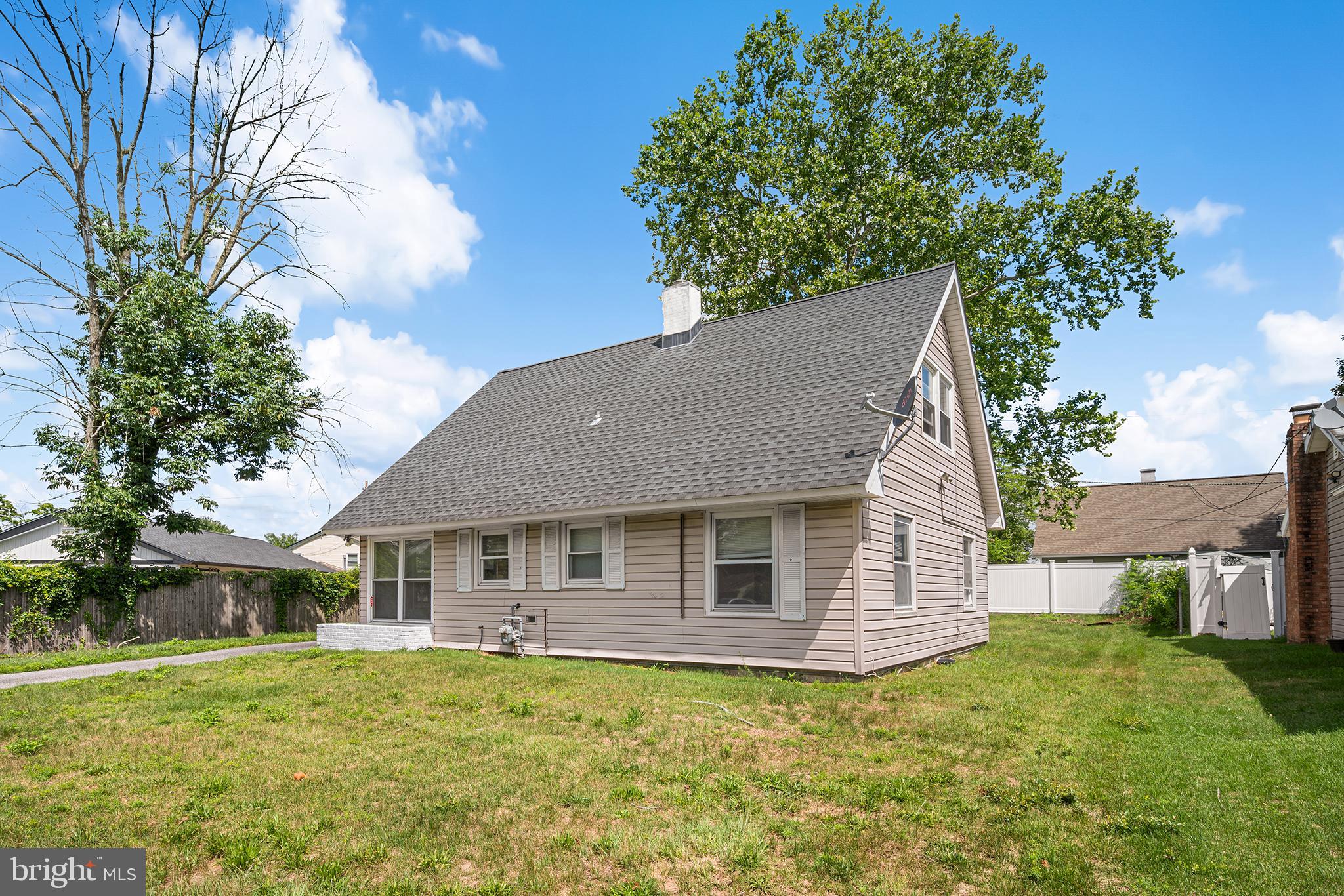 11 SEDGWICK LANE