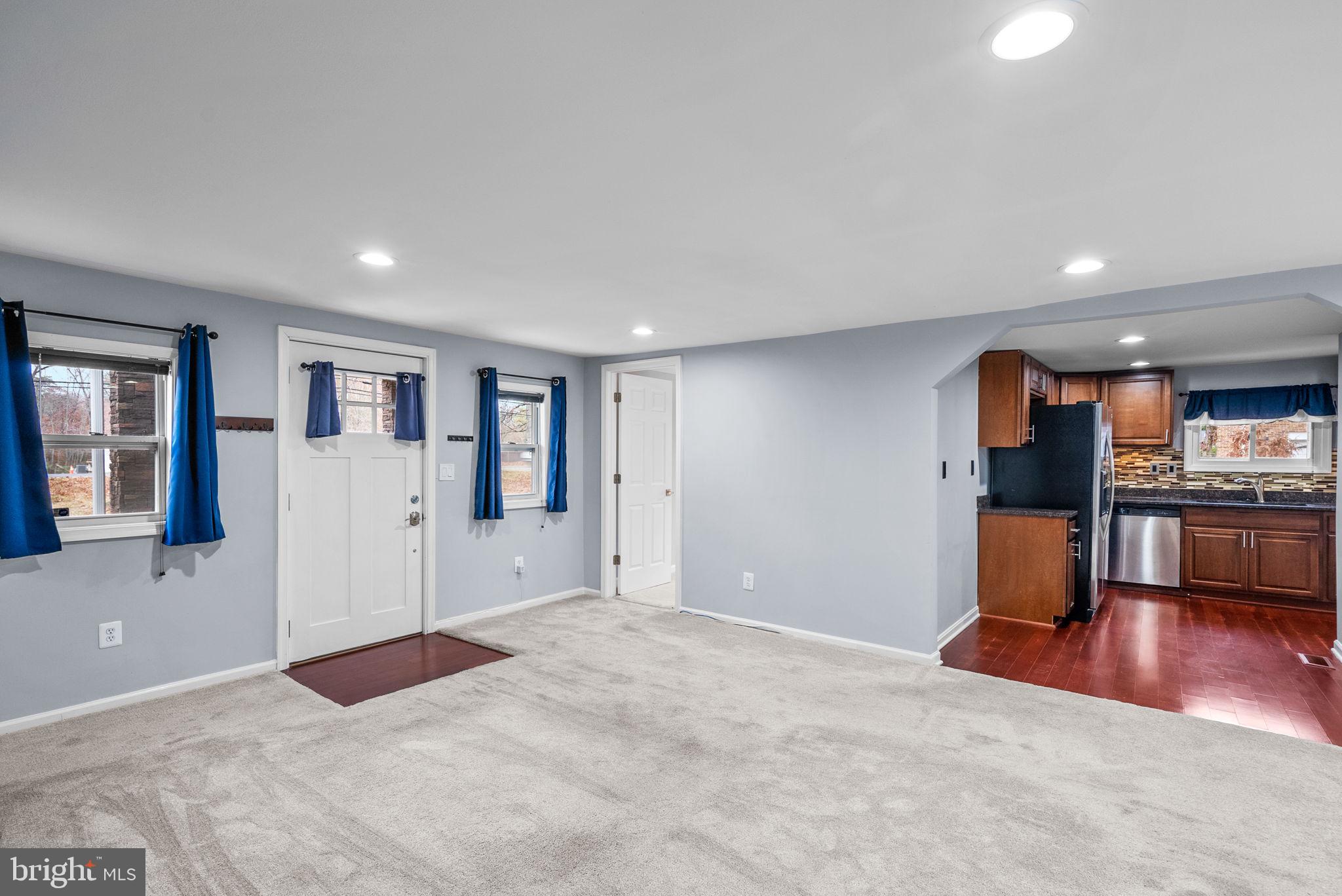 CLINTON - Residential Lease