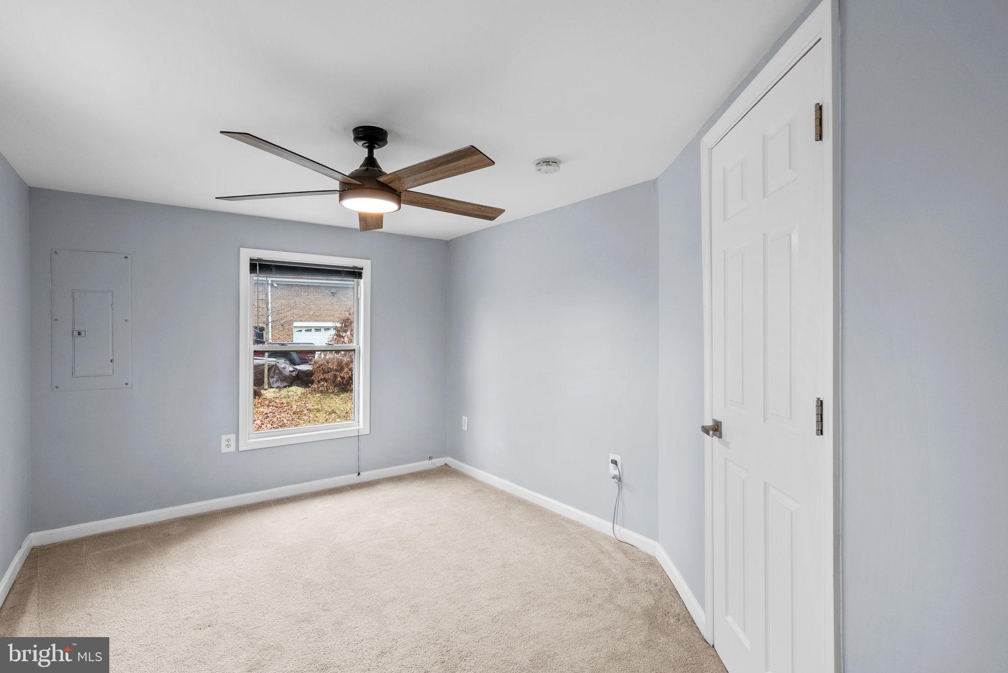 CLINTON - Residential Lease