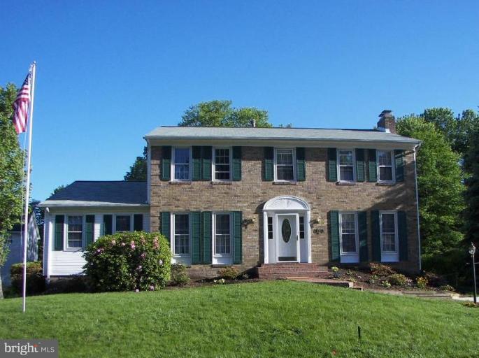 HAYFIELD FARM - Residential