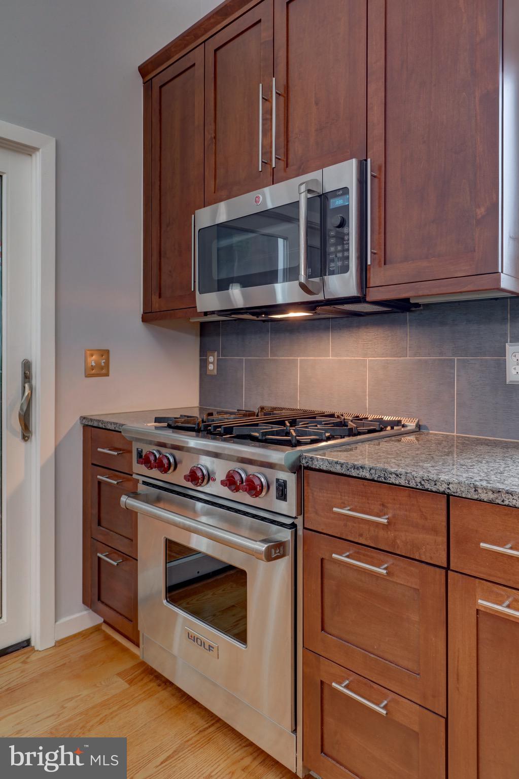 GOLF CLUB MANOR - Residential