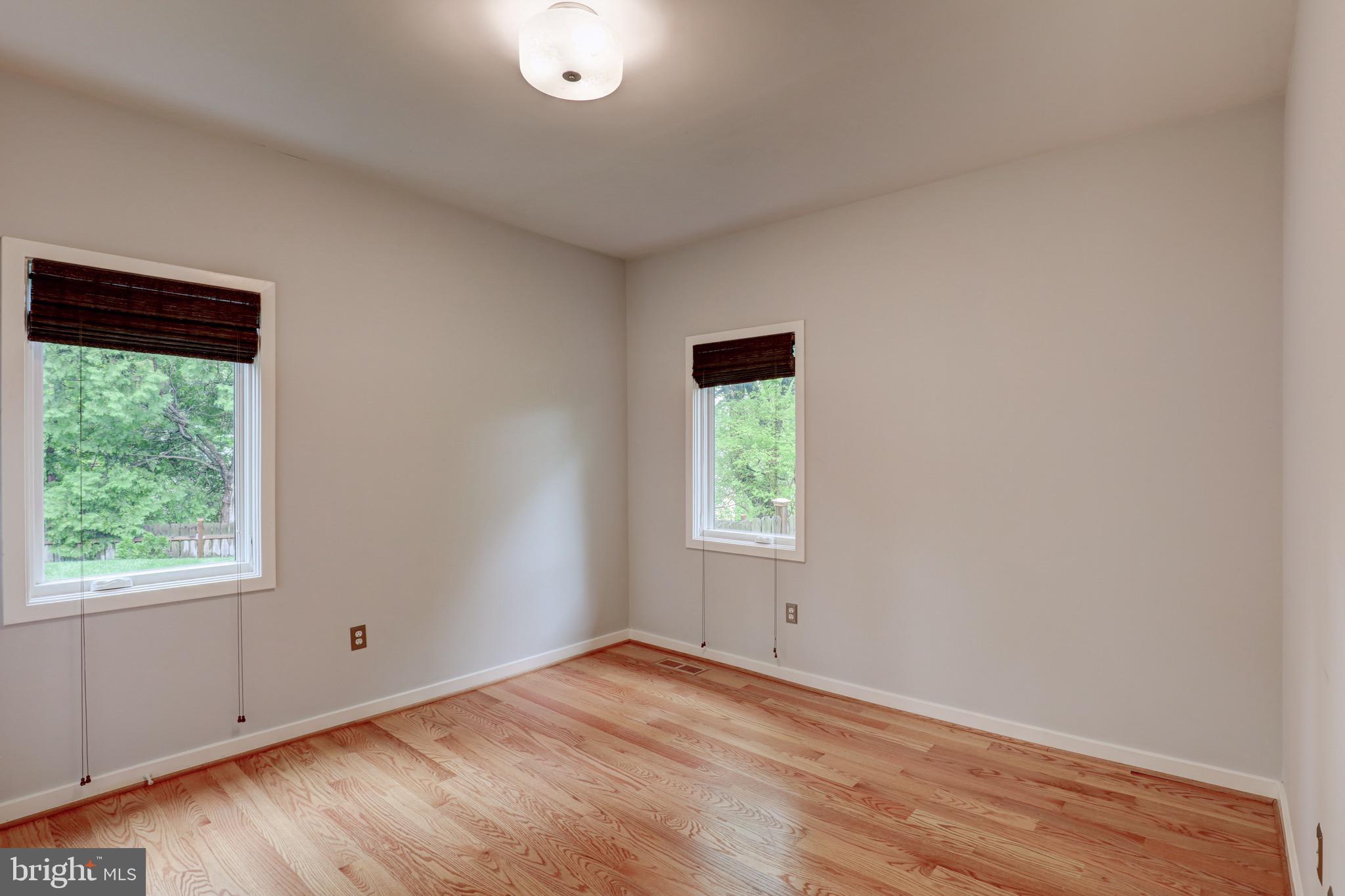 GOLF CLUB MANOR - Residential