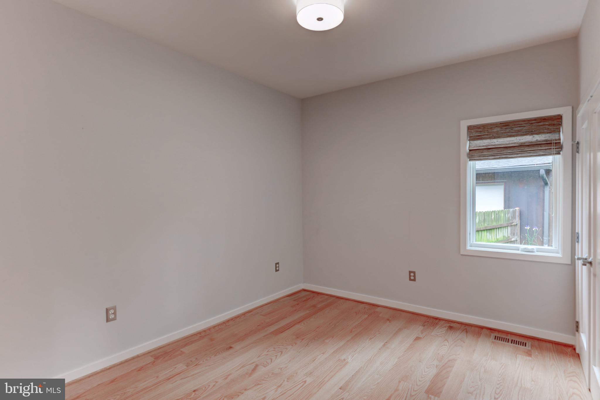 GOLF CLUB MANOR - Residential