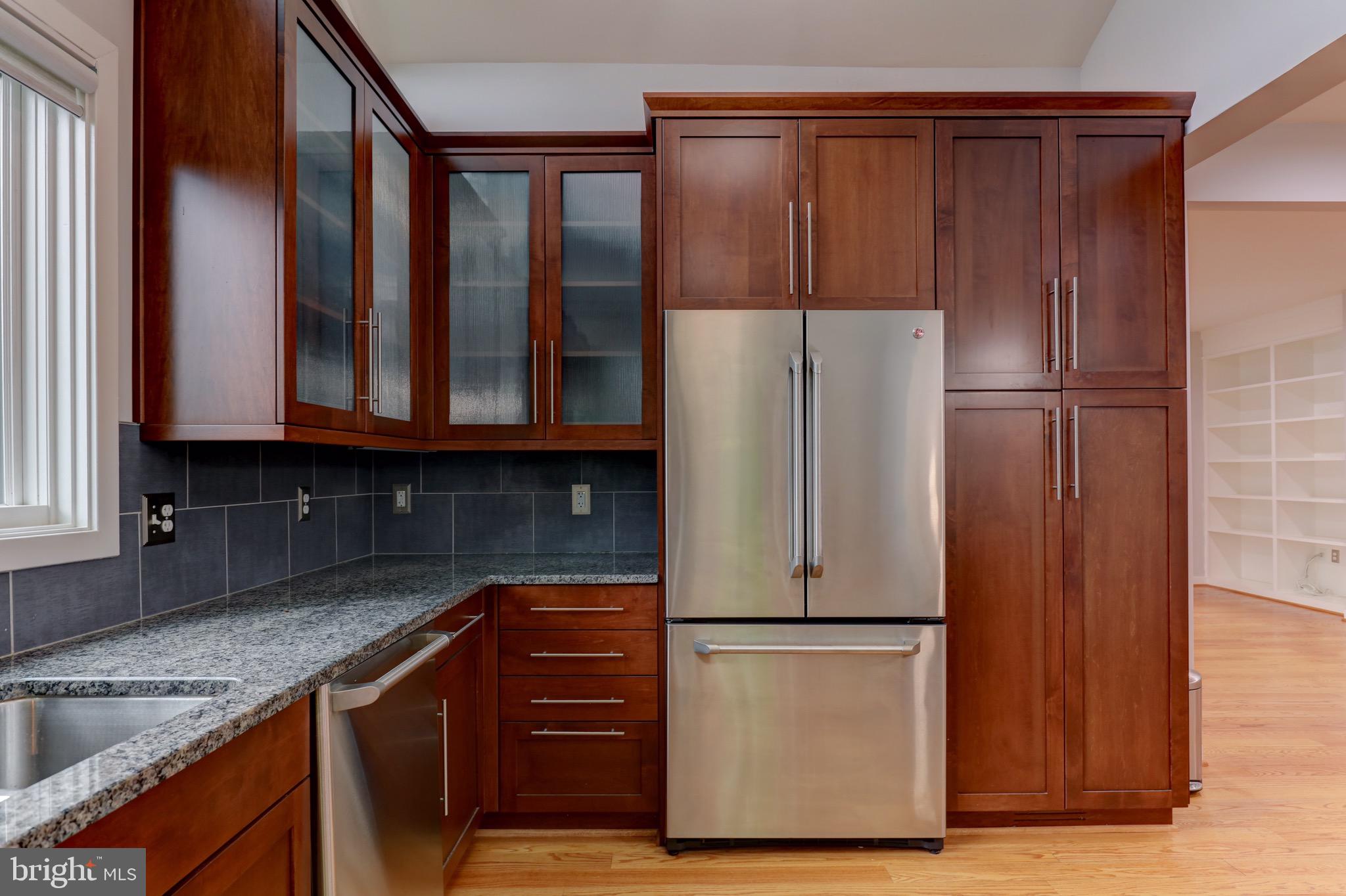 GOLF CLUB MANOR - Residential