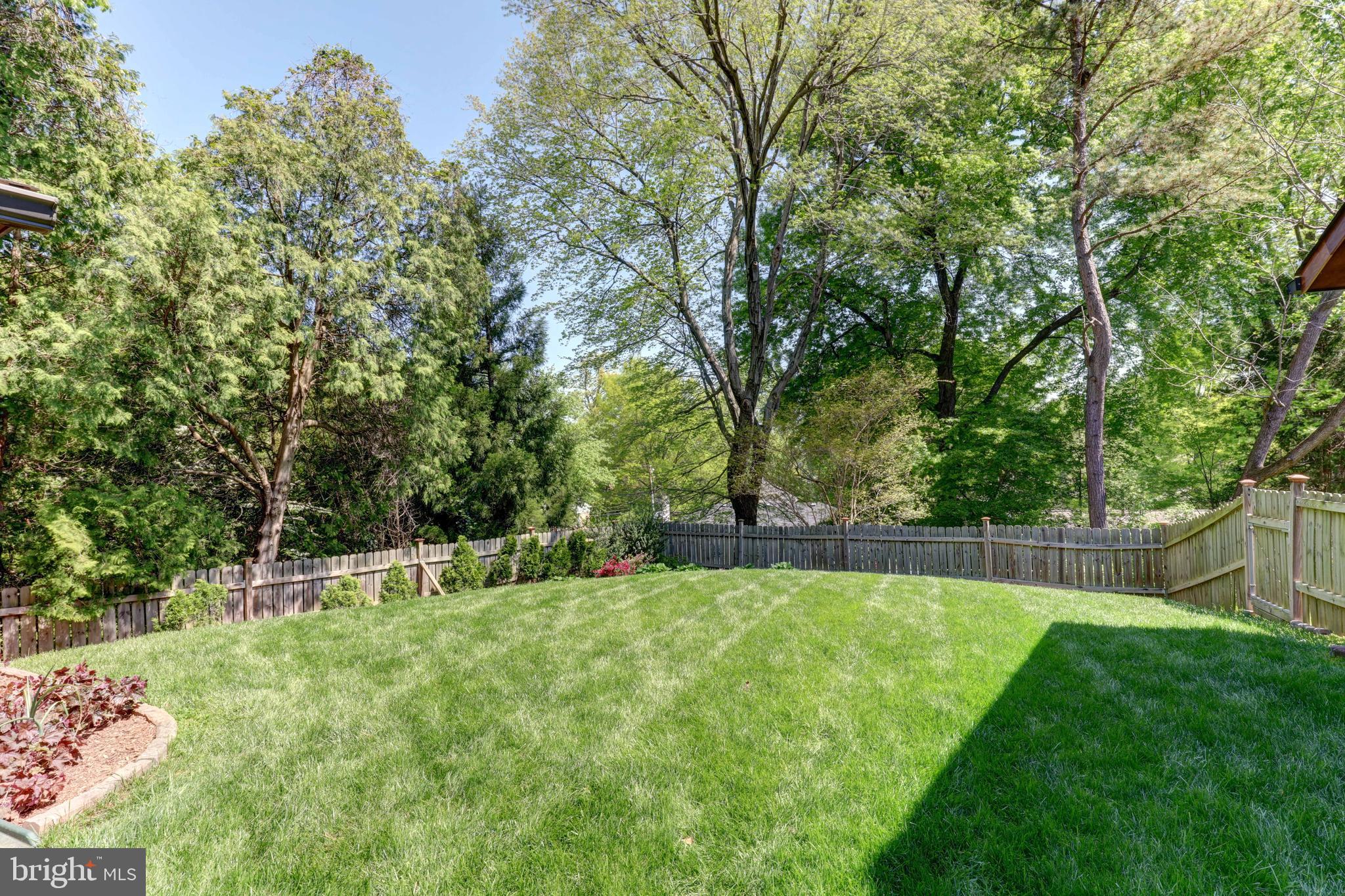 GOLF CLUB MANOR - Residential