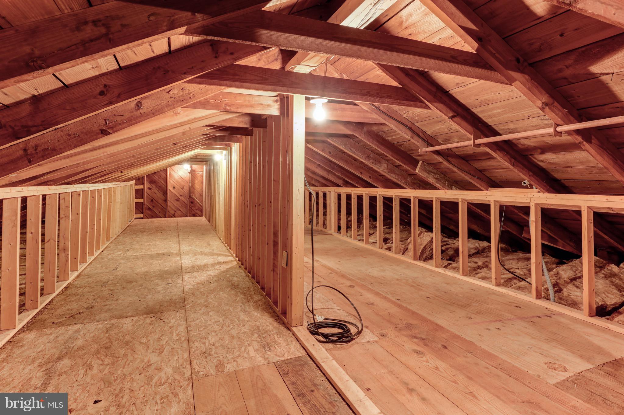 GOLF CLUB MANOR - Residential