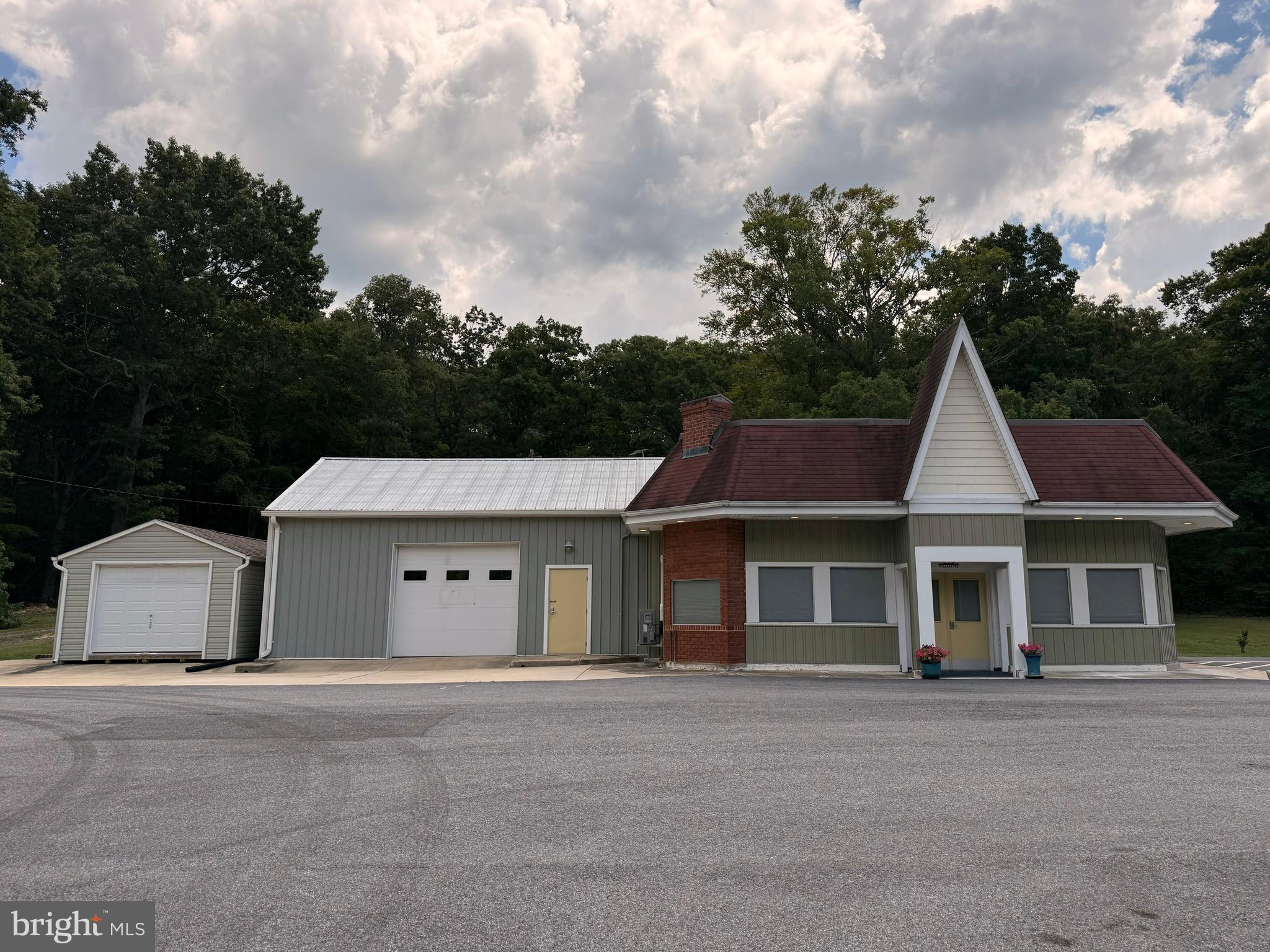8200 CRAIN HIGHWAY