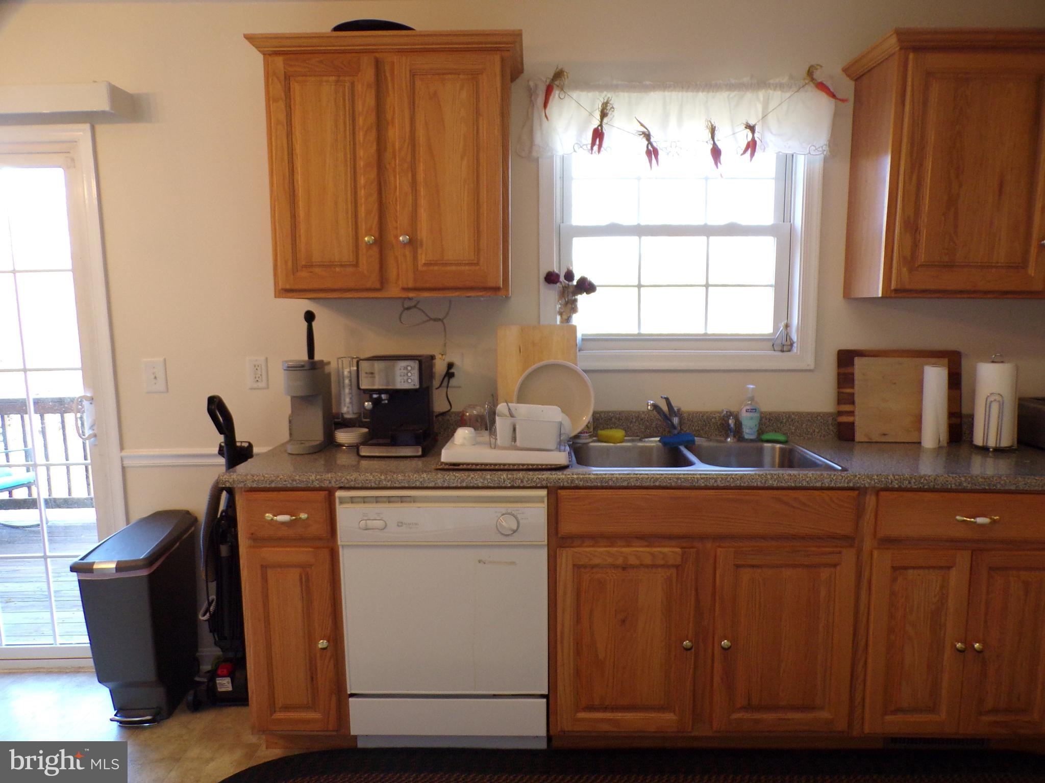 AMBER WOODS - Residential