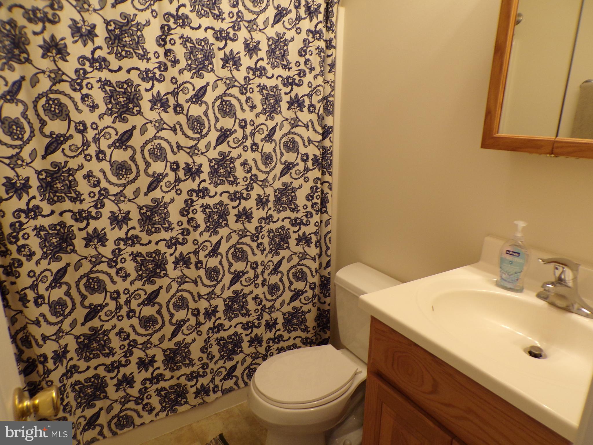 AMBER WOODS - Residential