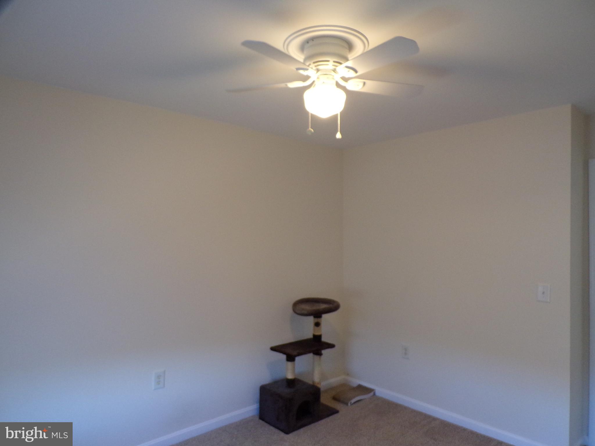 AMBER WOODS - Residential