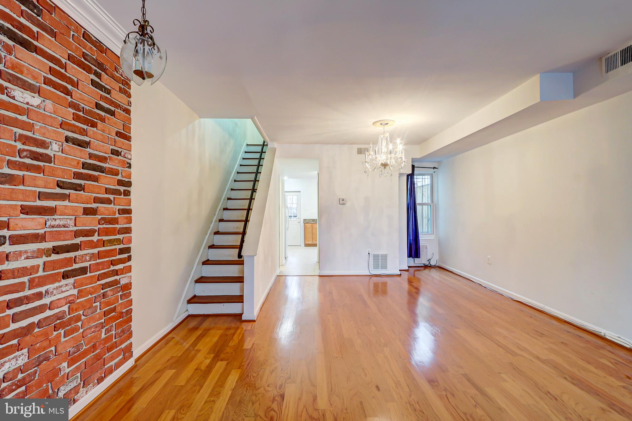 1307 EMERALD STREET NE