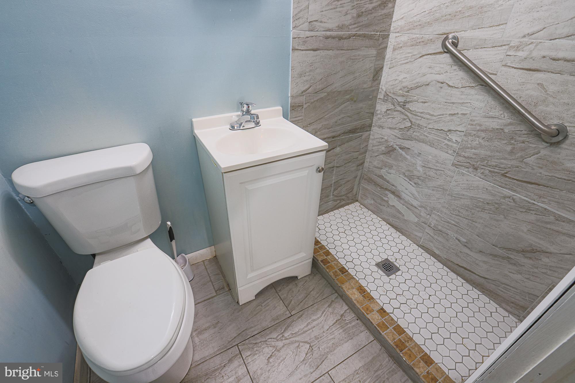 ABINGDON ESTATES - Residential