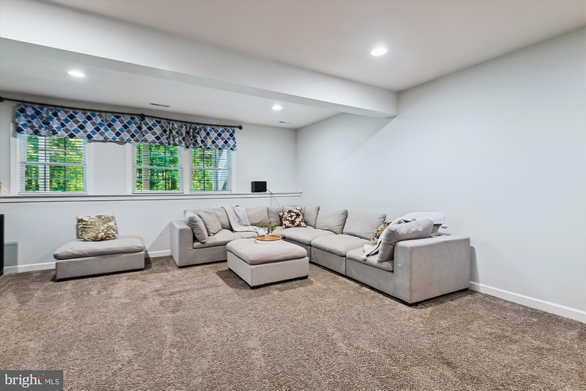 DEEP CREEK VILLAGE - Residential