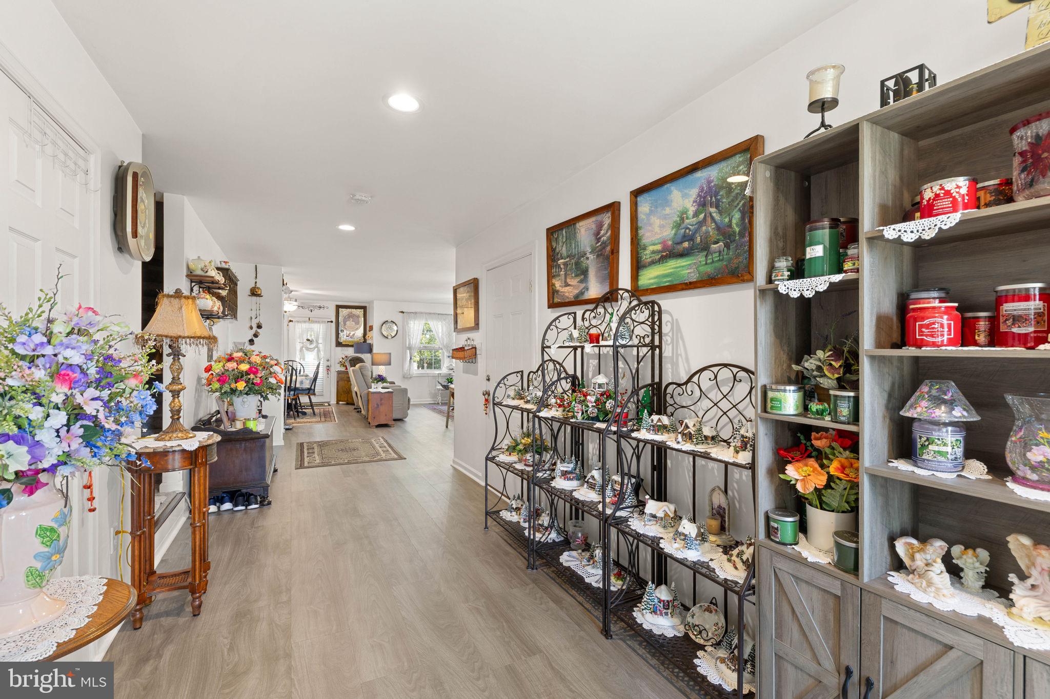 268 PARKSIDE COURT