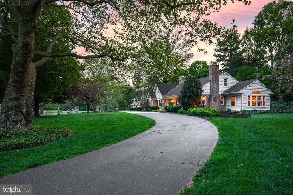 Photo of 1425 Mission Road, LANCASTER, PA 17601 (MLS # PALA2069222)