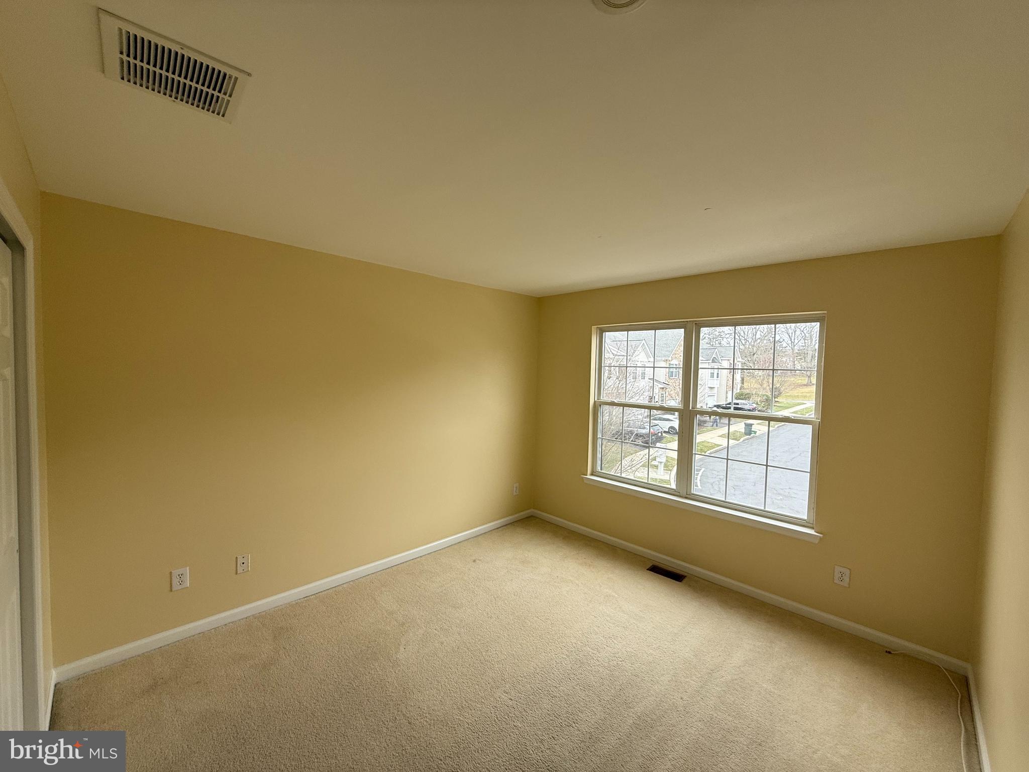 BRANDYWINE @ THORN - Residential