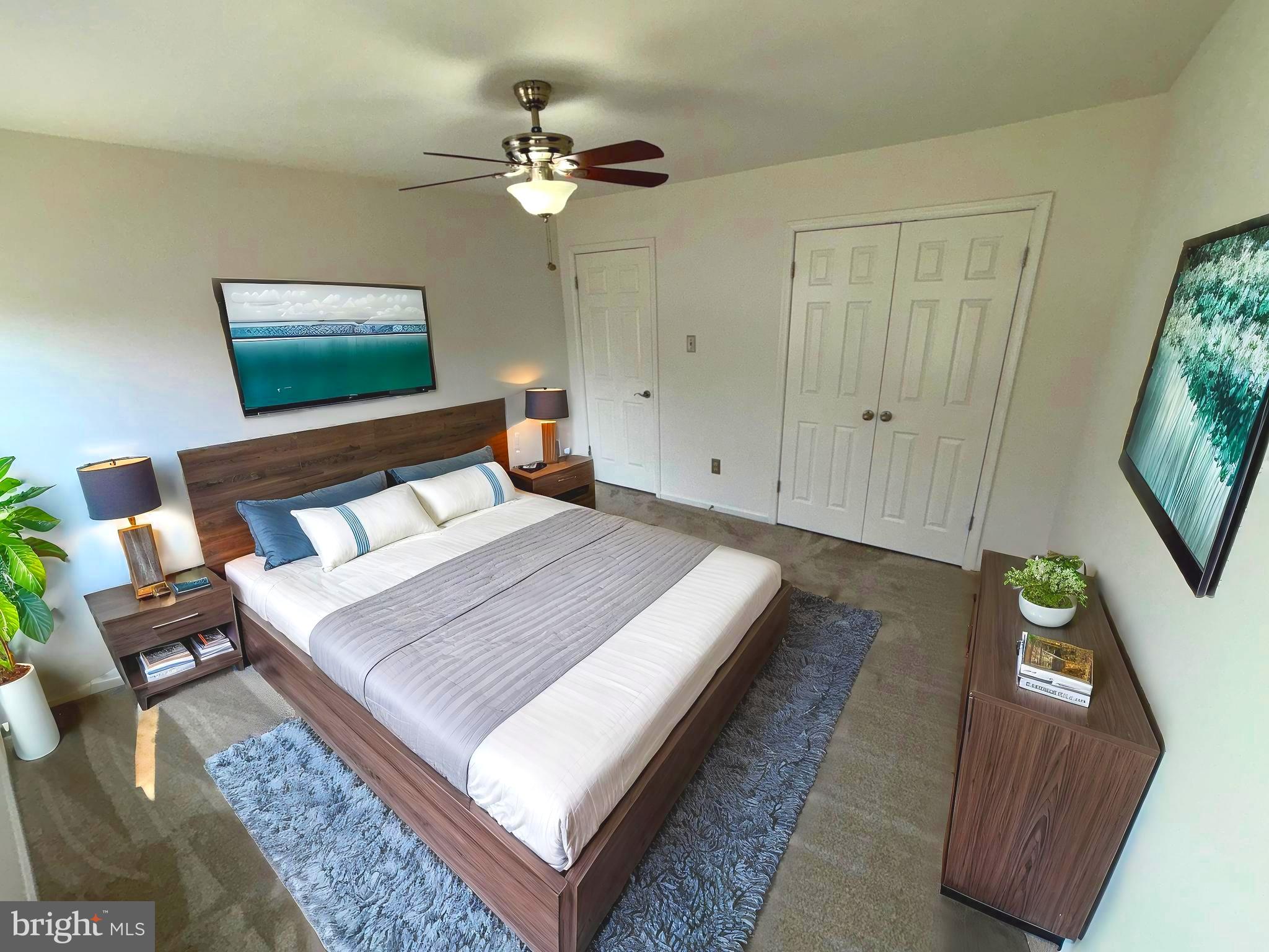 COUNTRY HUNT - Residential