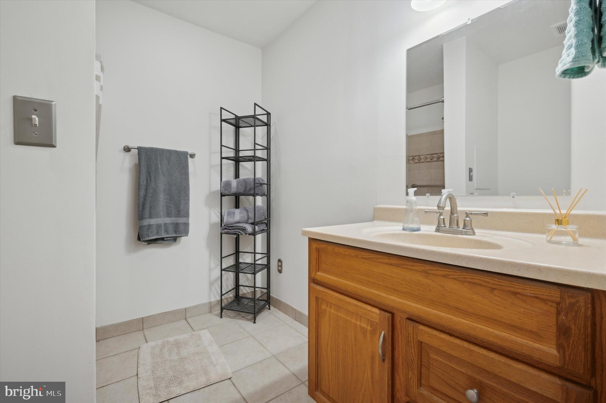 COUNTRY HUNT - Residential