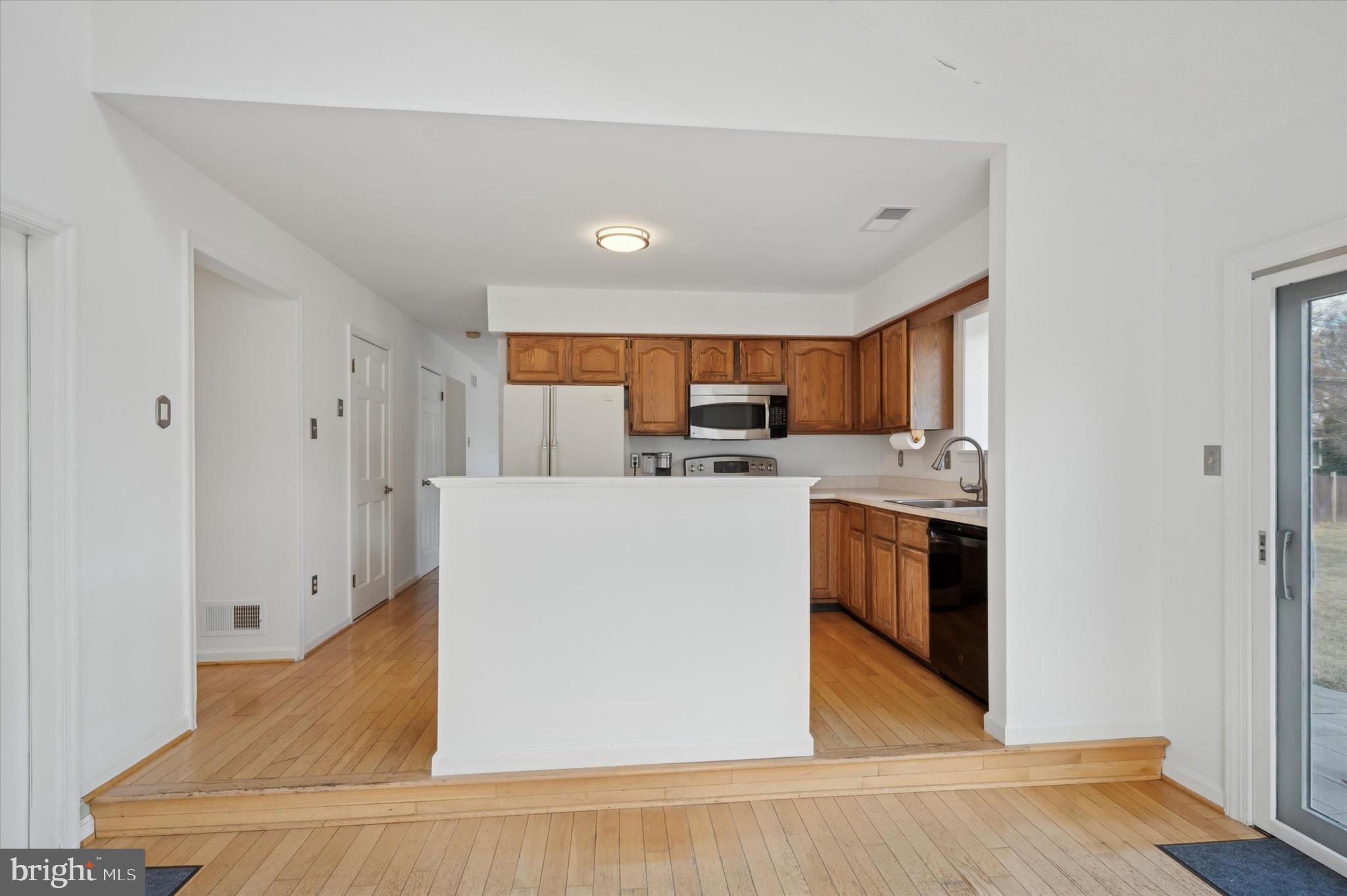 COUNTRY HUNT - Residential