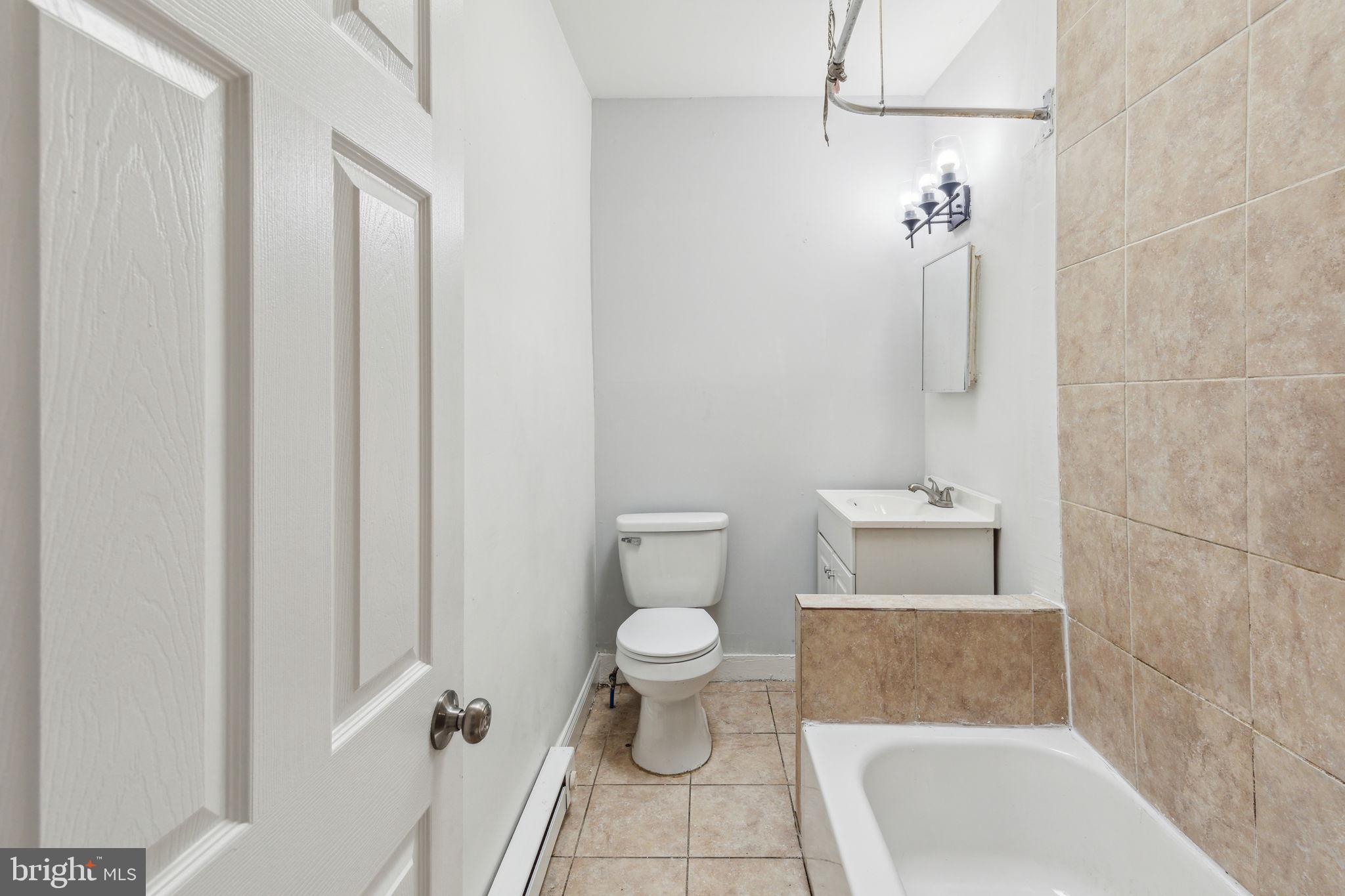 PHILADELPHIA (WEST) - Residential